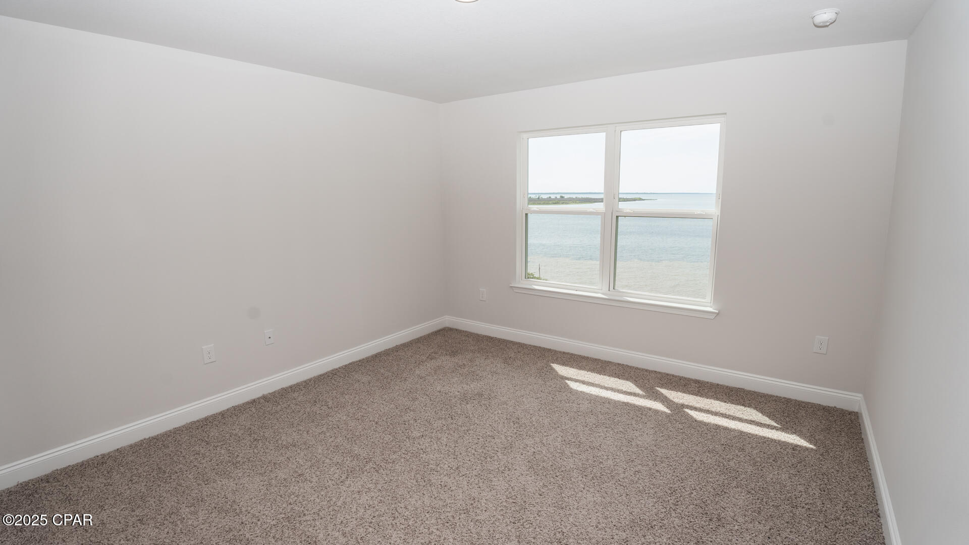 Image 63 For 140 Carriage Road