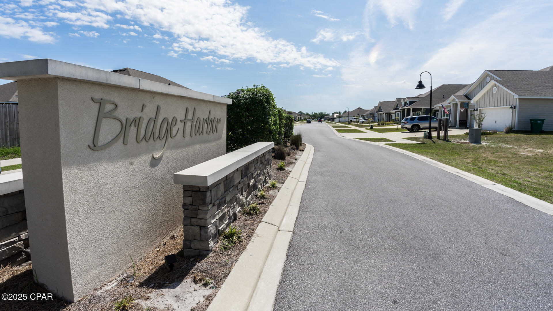 Image 70 For 140 Carriage Road