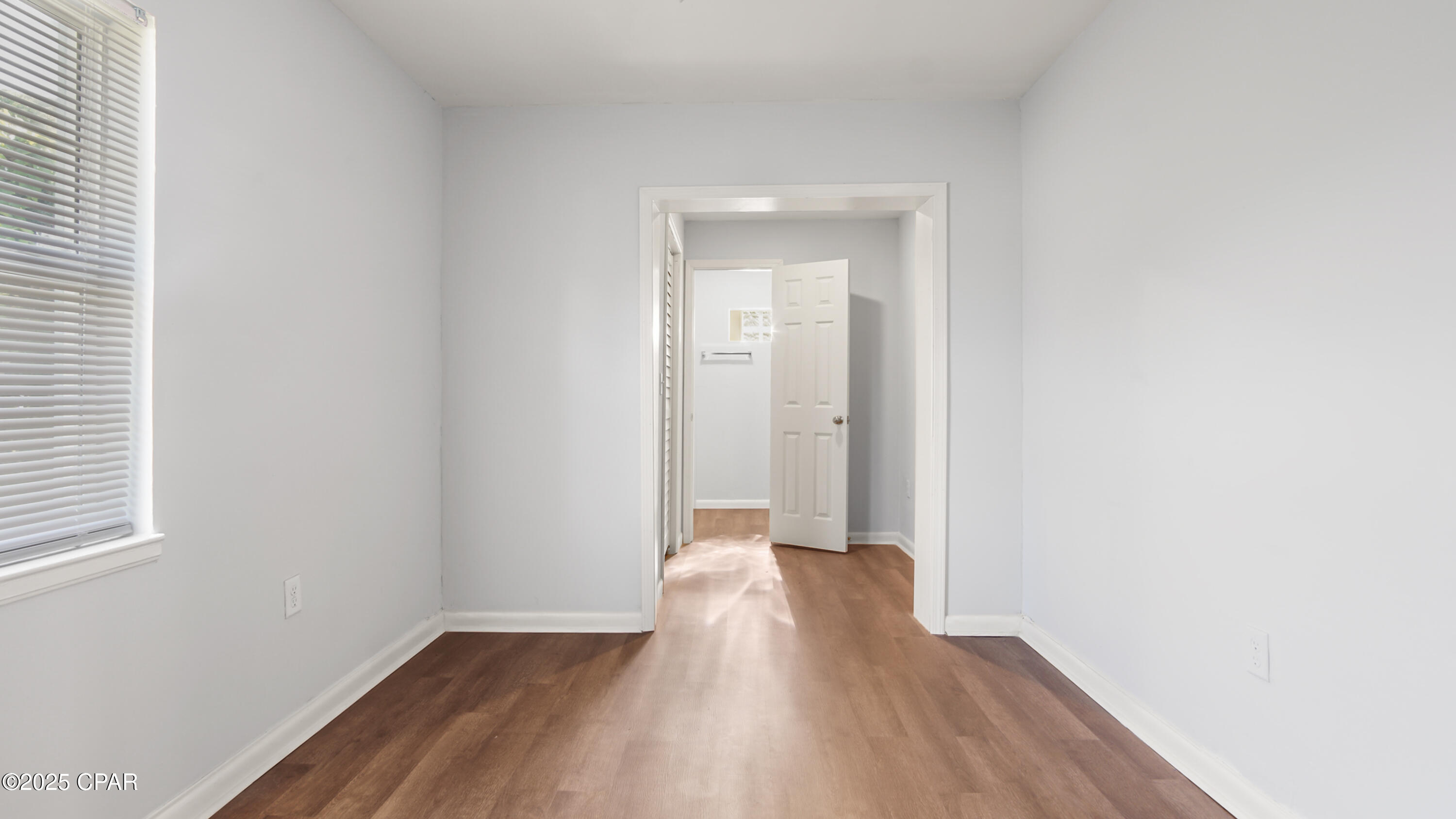 Image 12 For 709 Williams Avenue