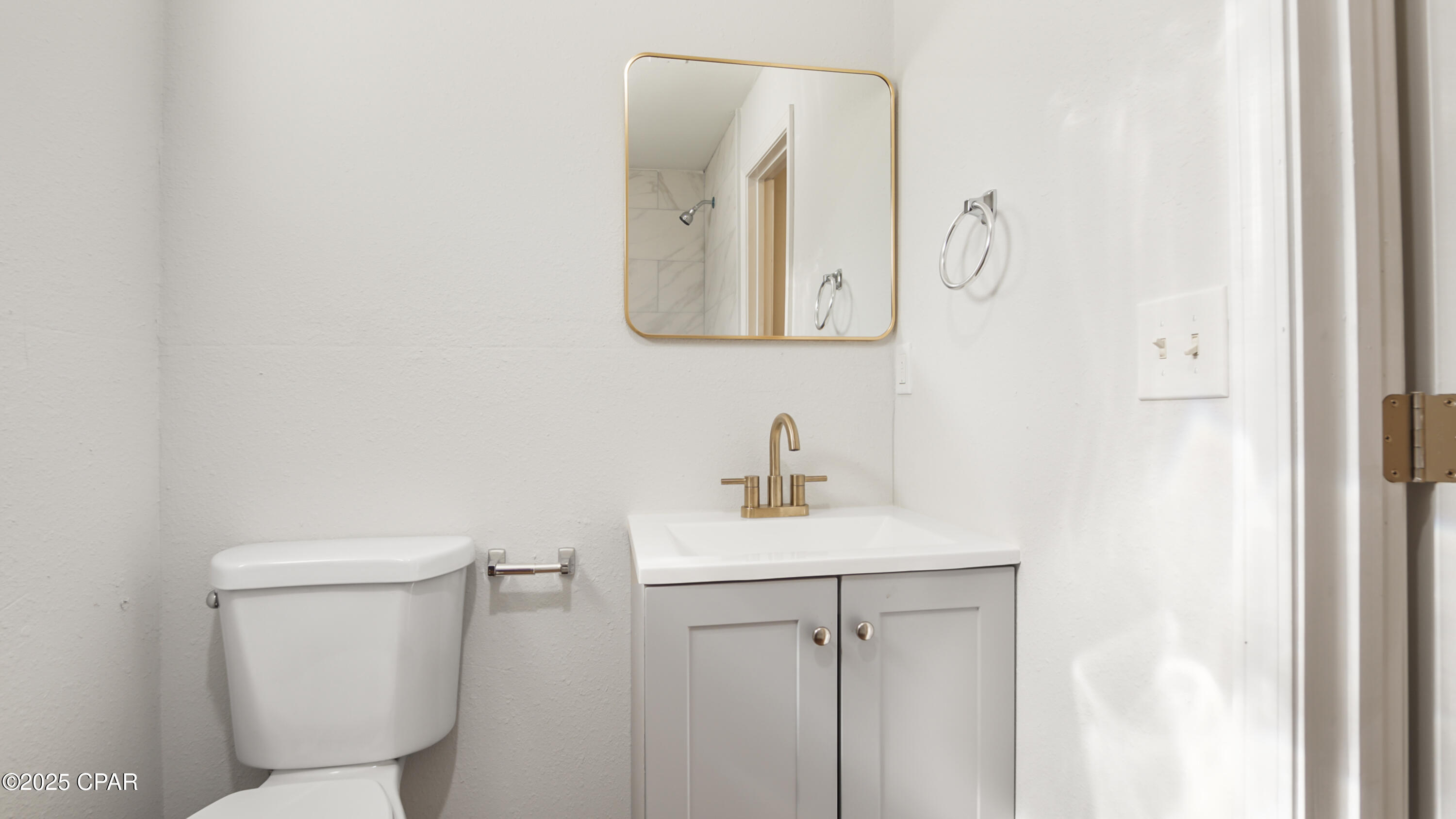 Image 14 For 709 Williams Avenue