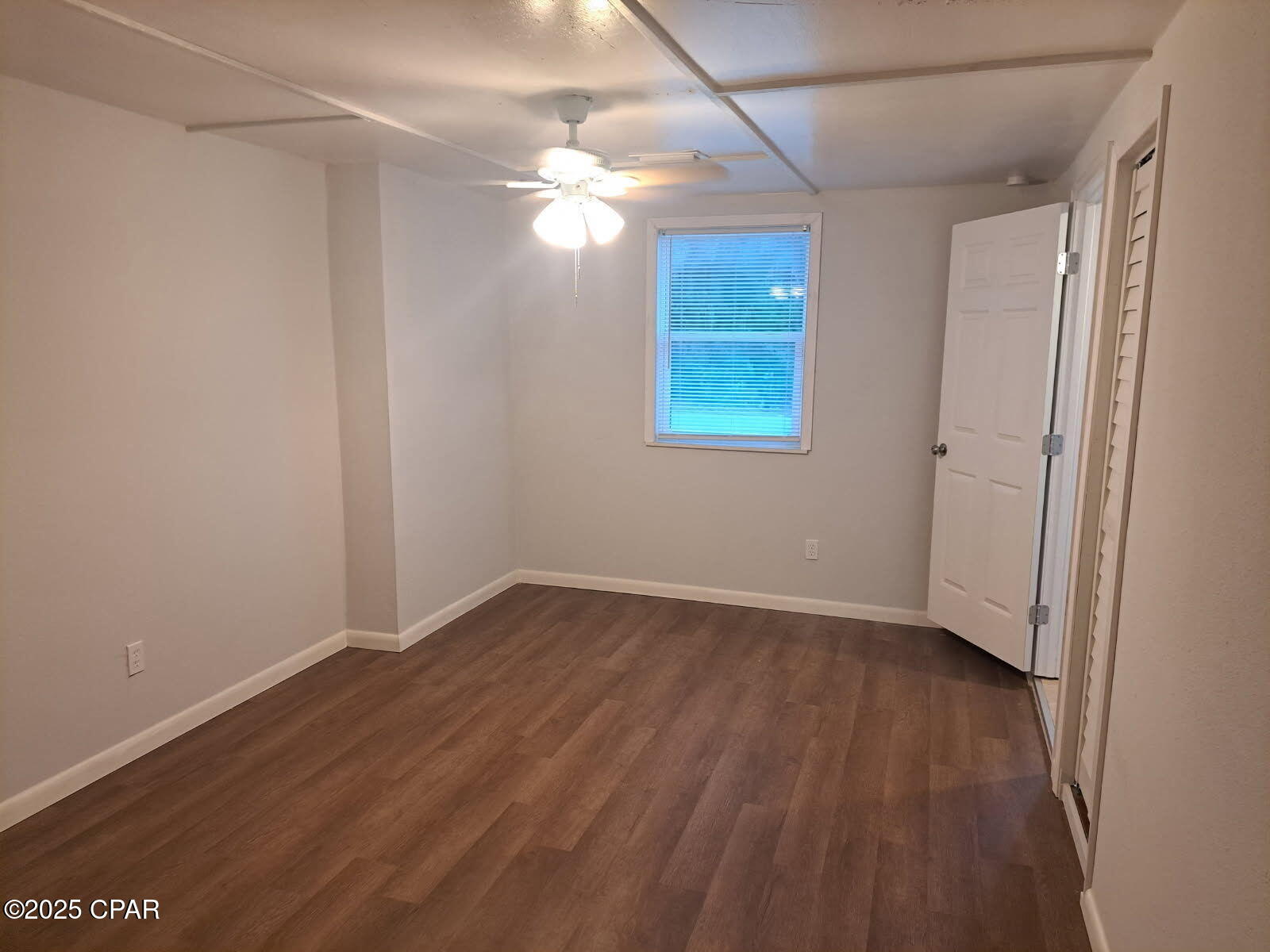 Image 17 For 709 Williams Avenue