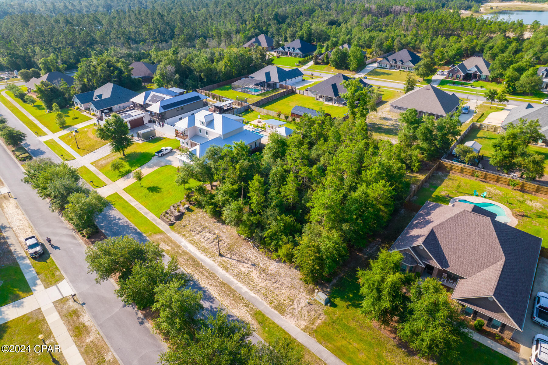 Image 12 For 154 Lake Merial Boulevard