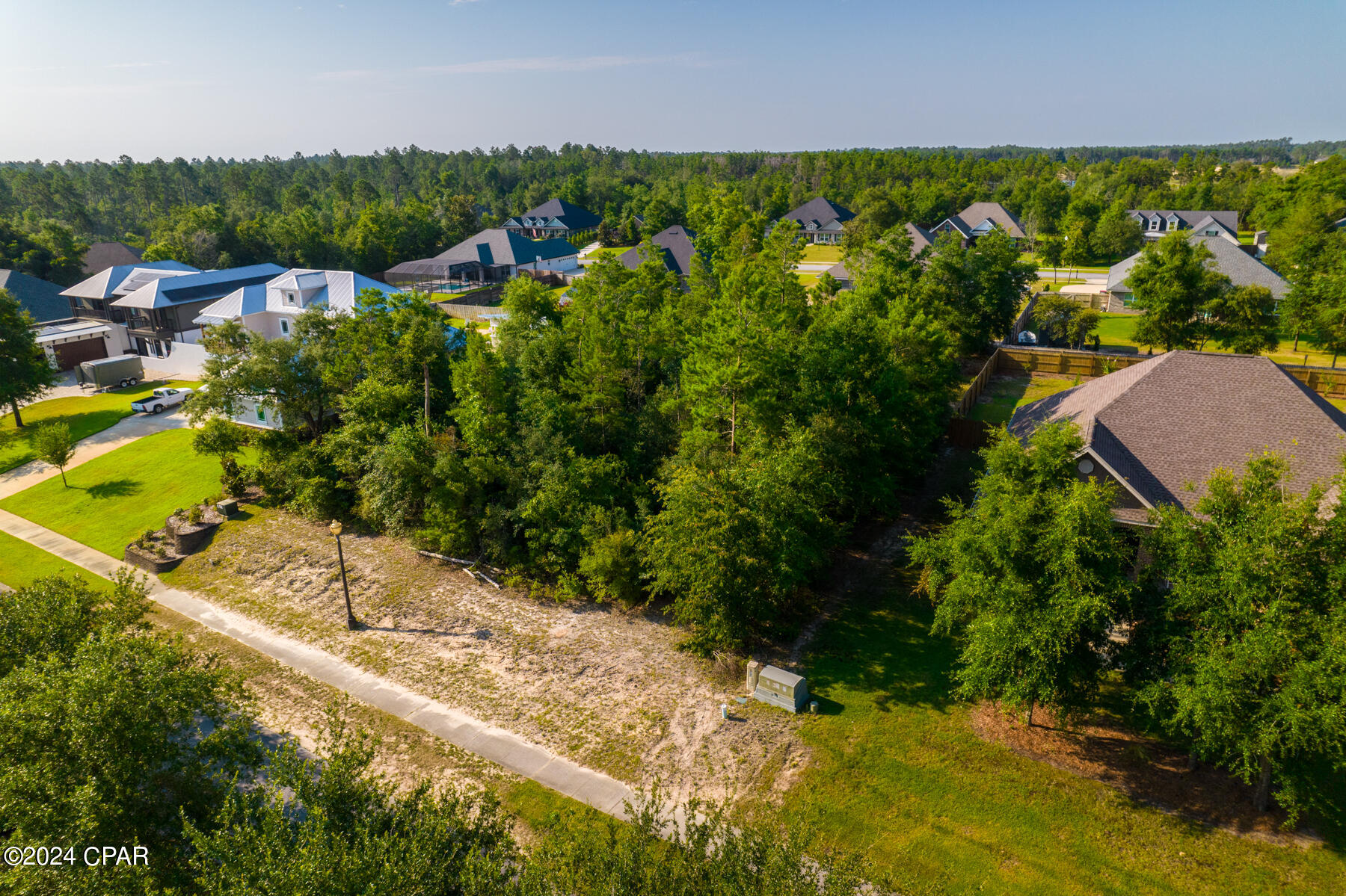 Image 7 For 154 Lake Merial Boulevard