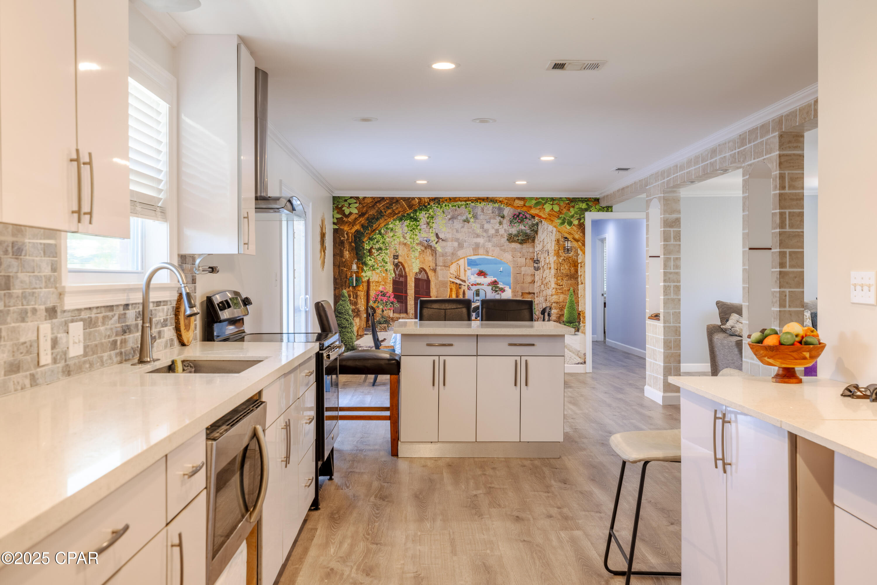 Image 11 For 301 Greenwood Drive