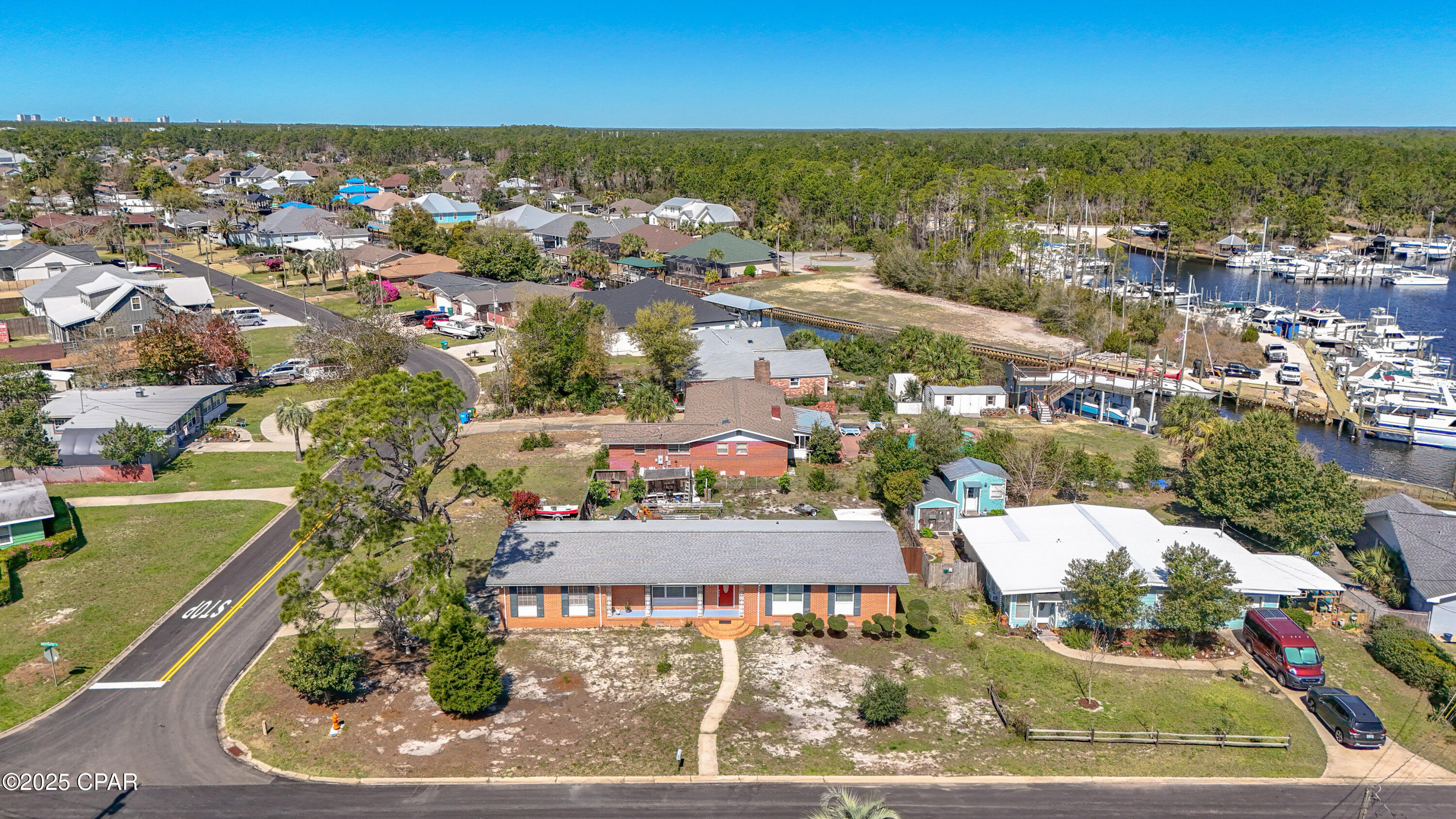 Image 4 For 301 Greenwood Drive