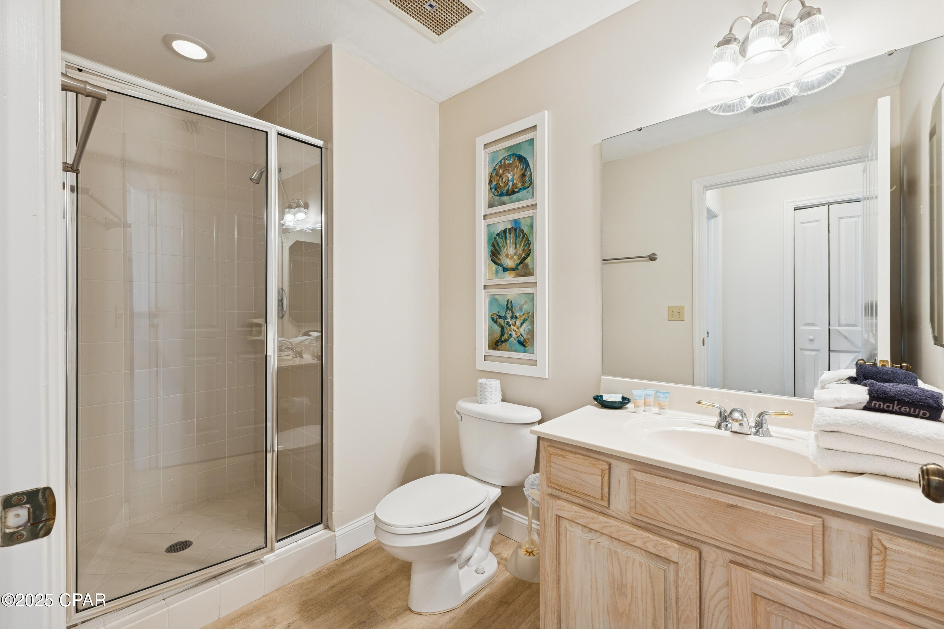 Image 38 For 8601 Surf Drive 1e