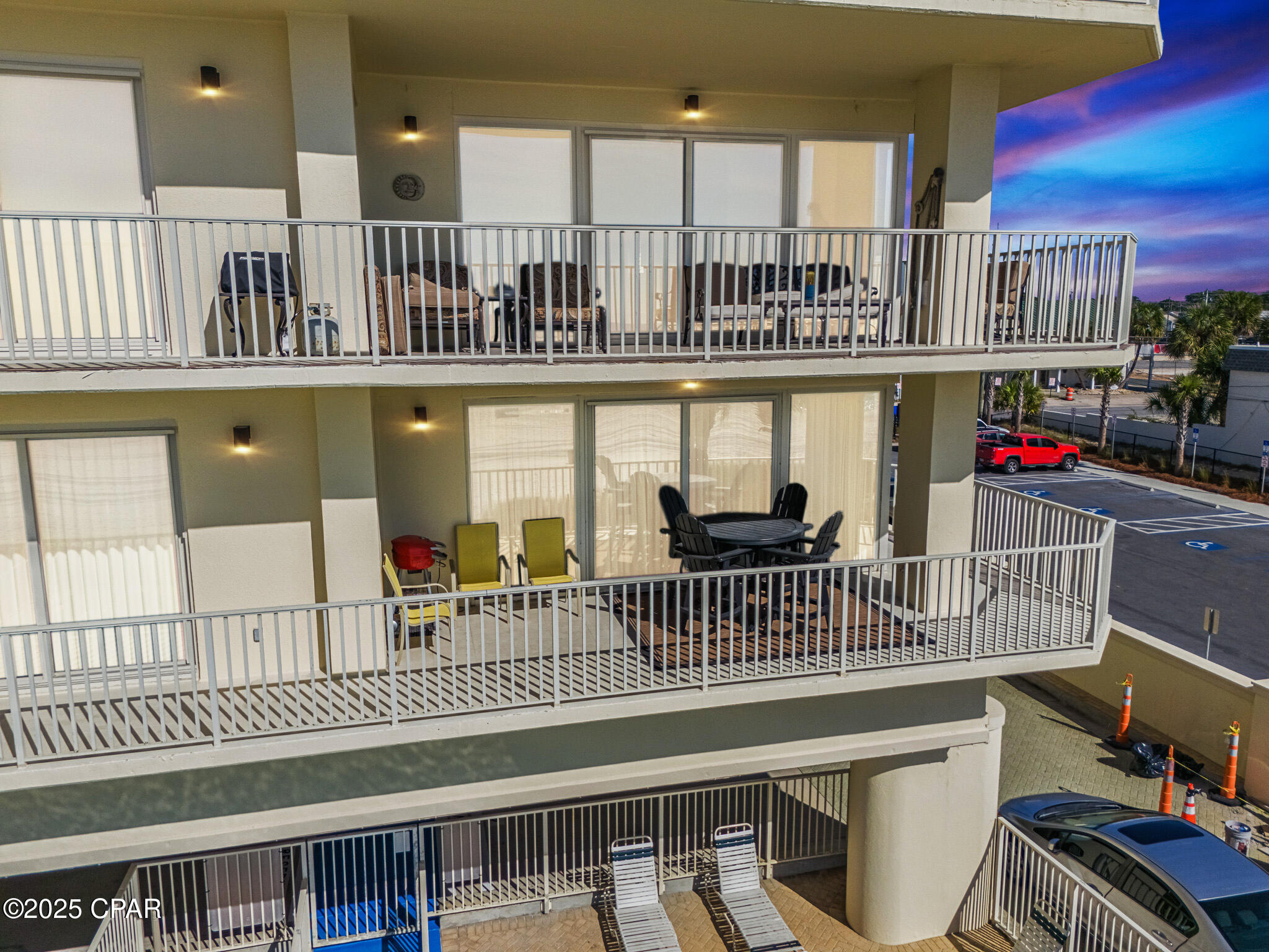 Image 6 For 8601 Surf Drive 1e