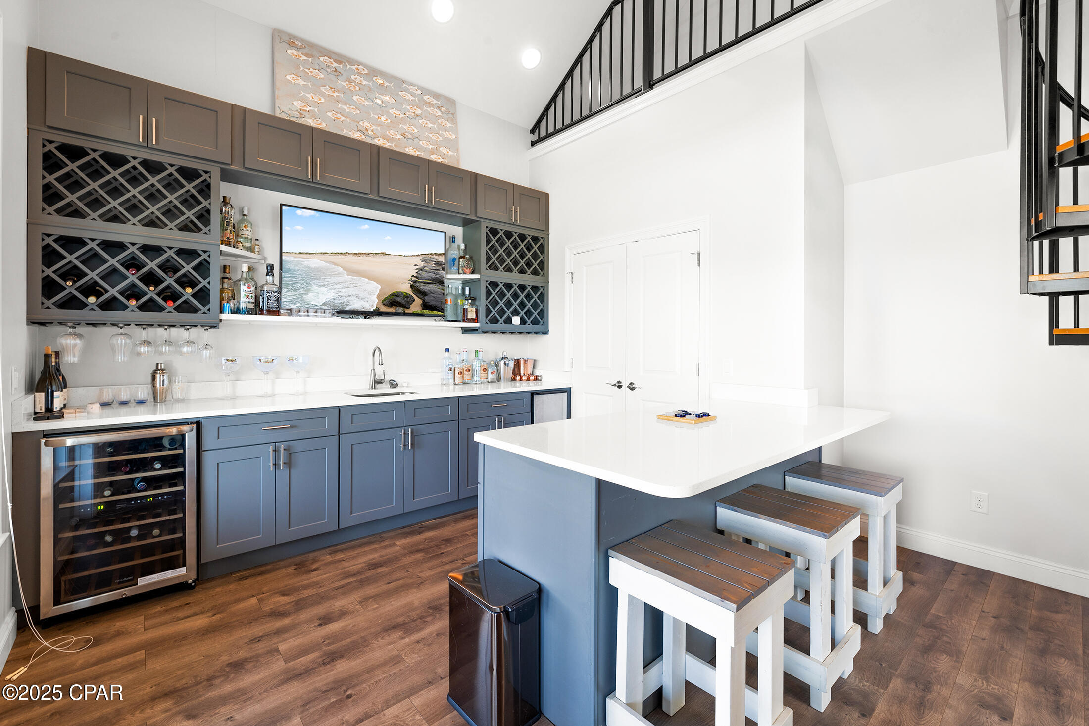 Image 24 For 101 Dragon Circle