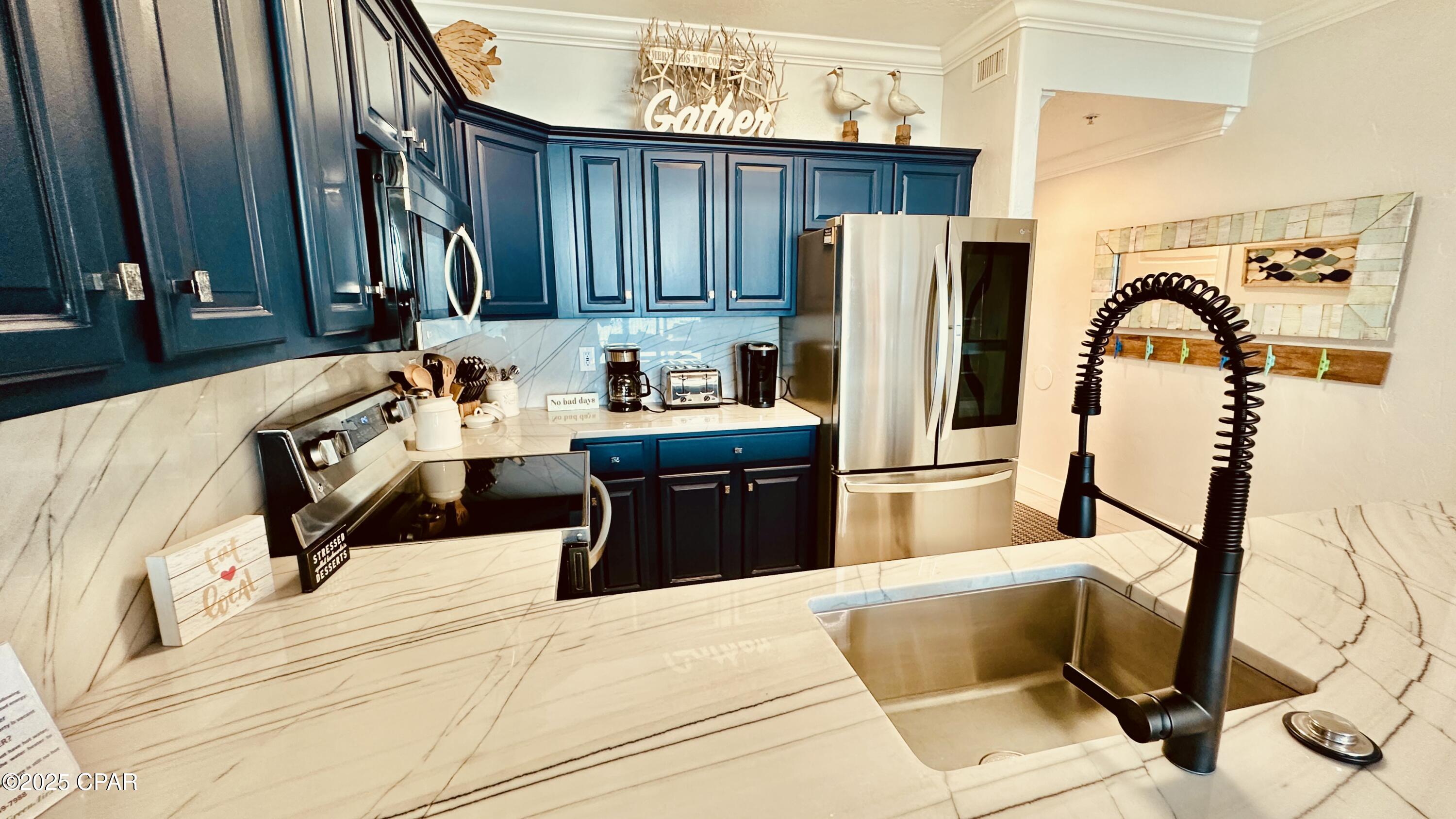 Image 10 For 17643 Front Beach Road 502