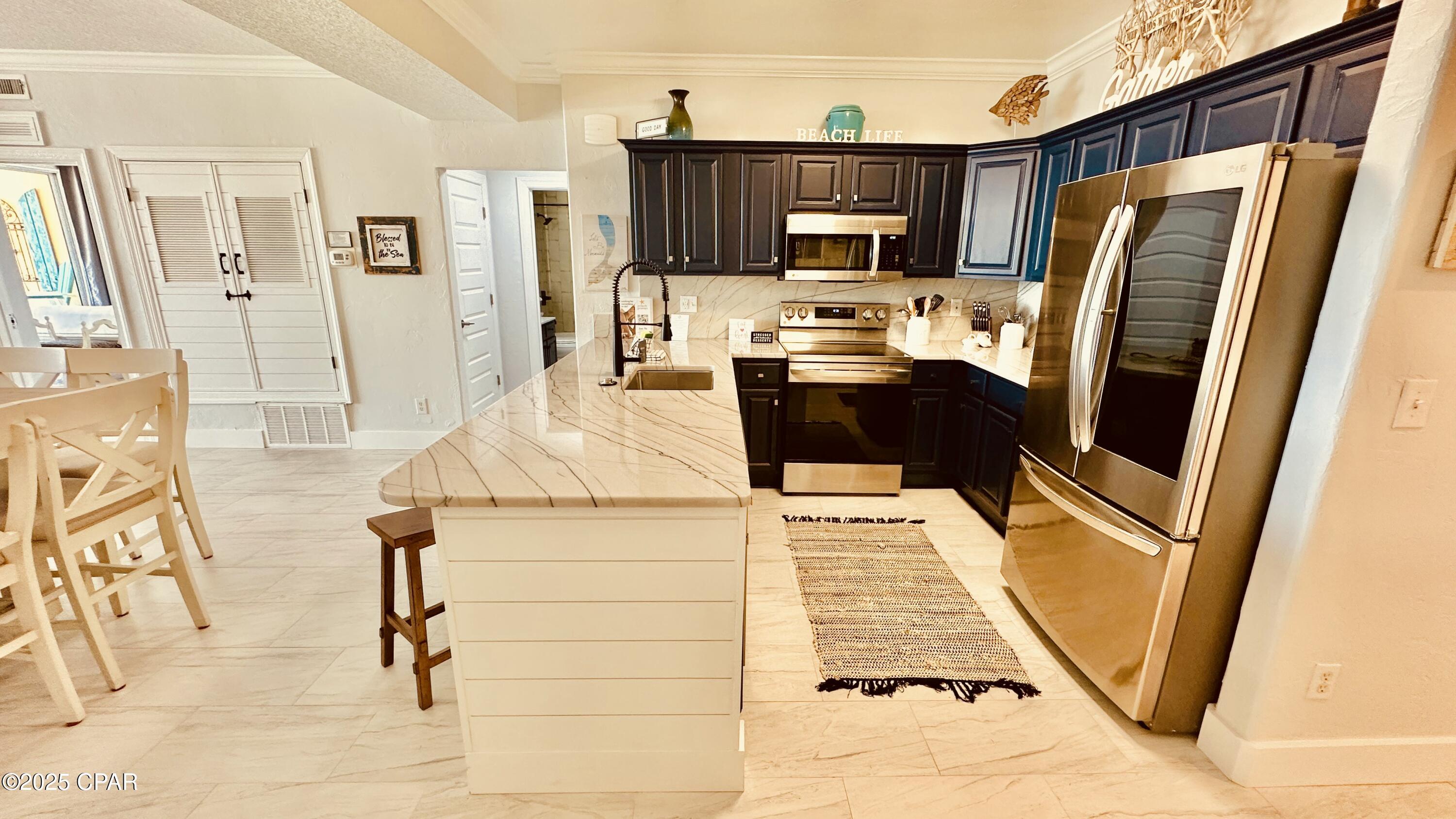 Image 11 For 17643 Front Beach Road 502