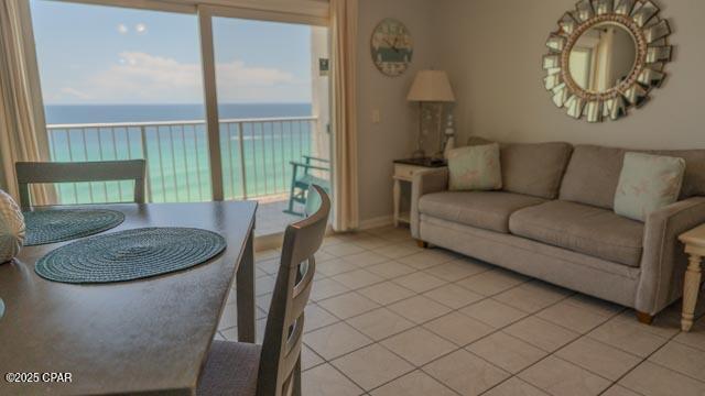 Image 3 For 8743 Thomas Drive 1429