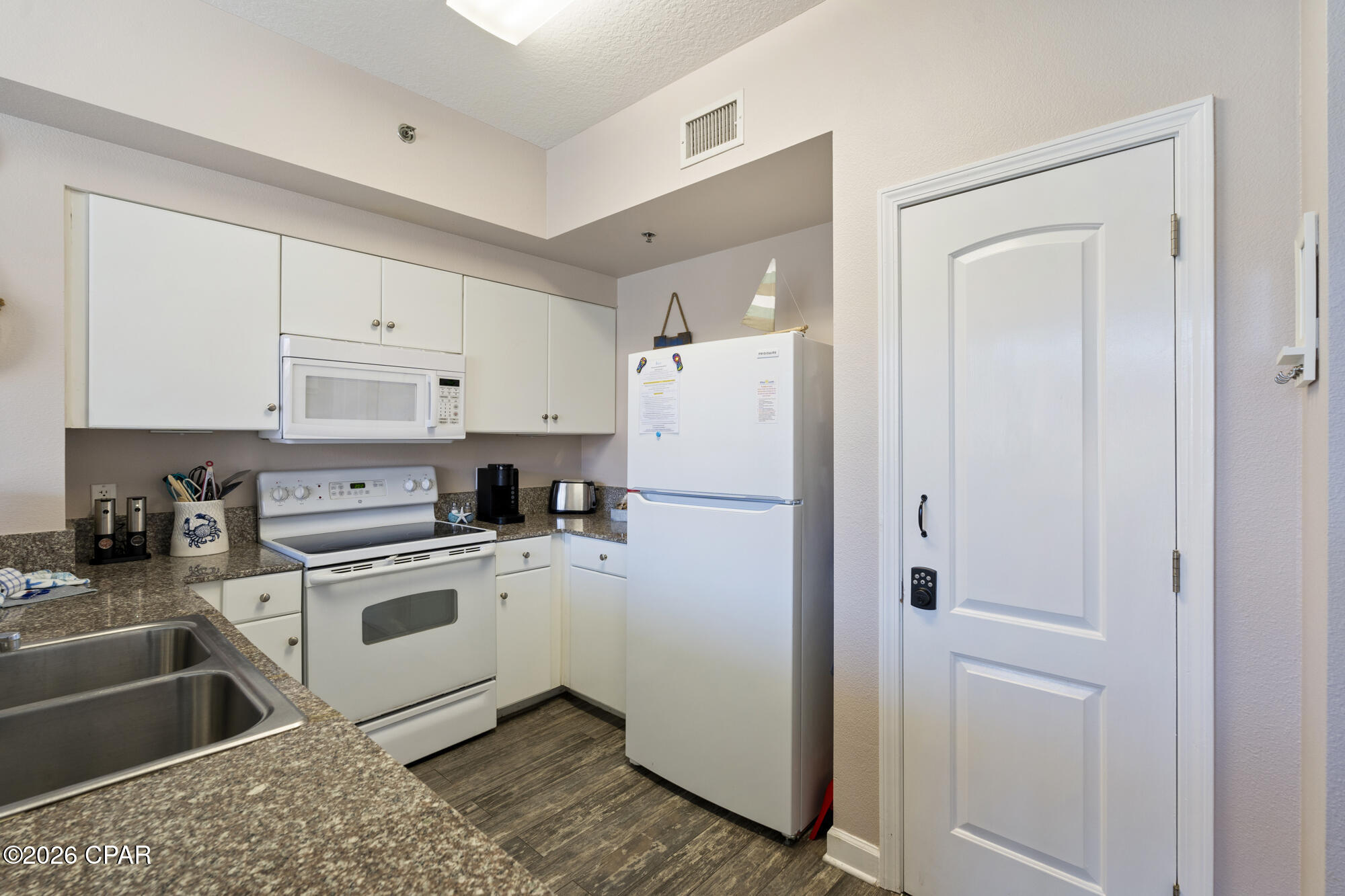 Image 13 For 9900 Thomas Drive 2008