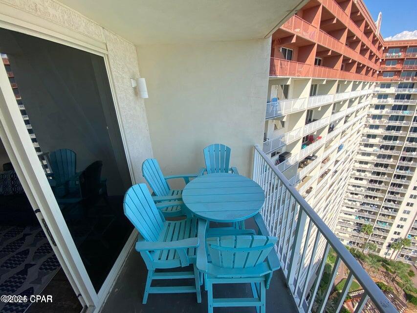 Image 35 For 9900 Thomas Drive 2008