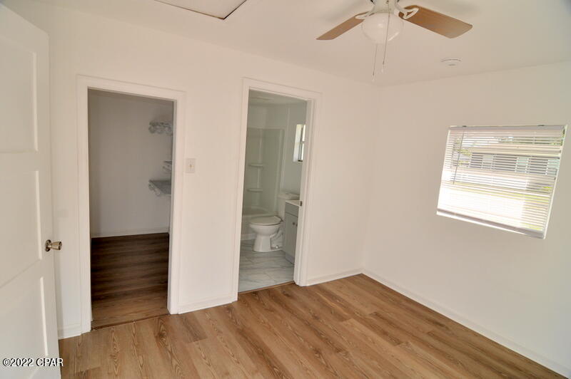 Image 16 For 802 College Avenue