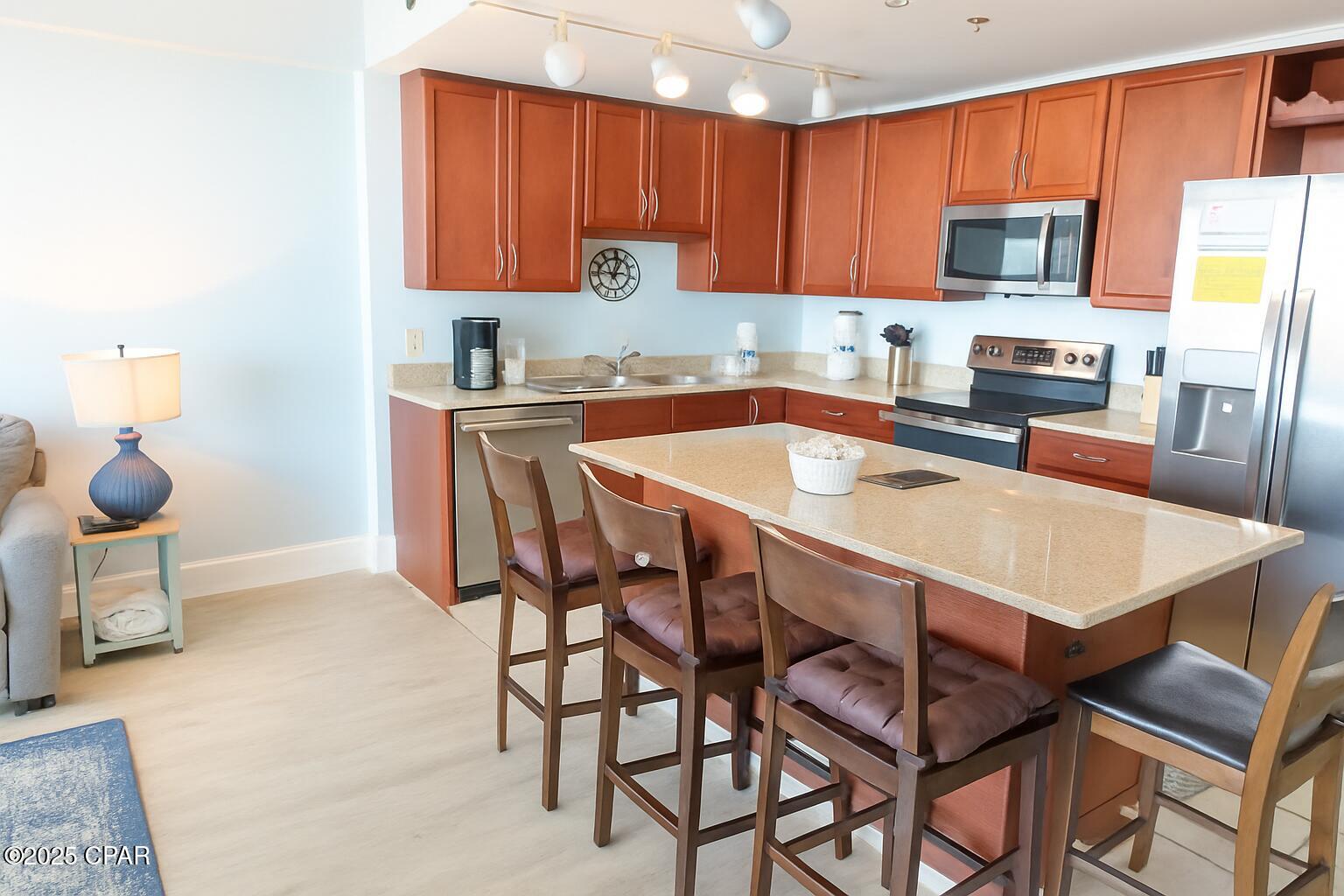 Image 12 For 9860 Thomas Drive 1413