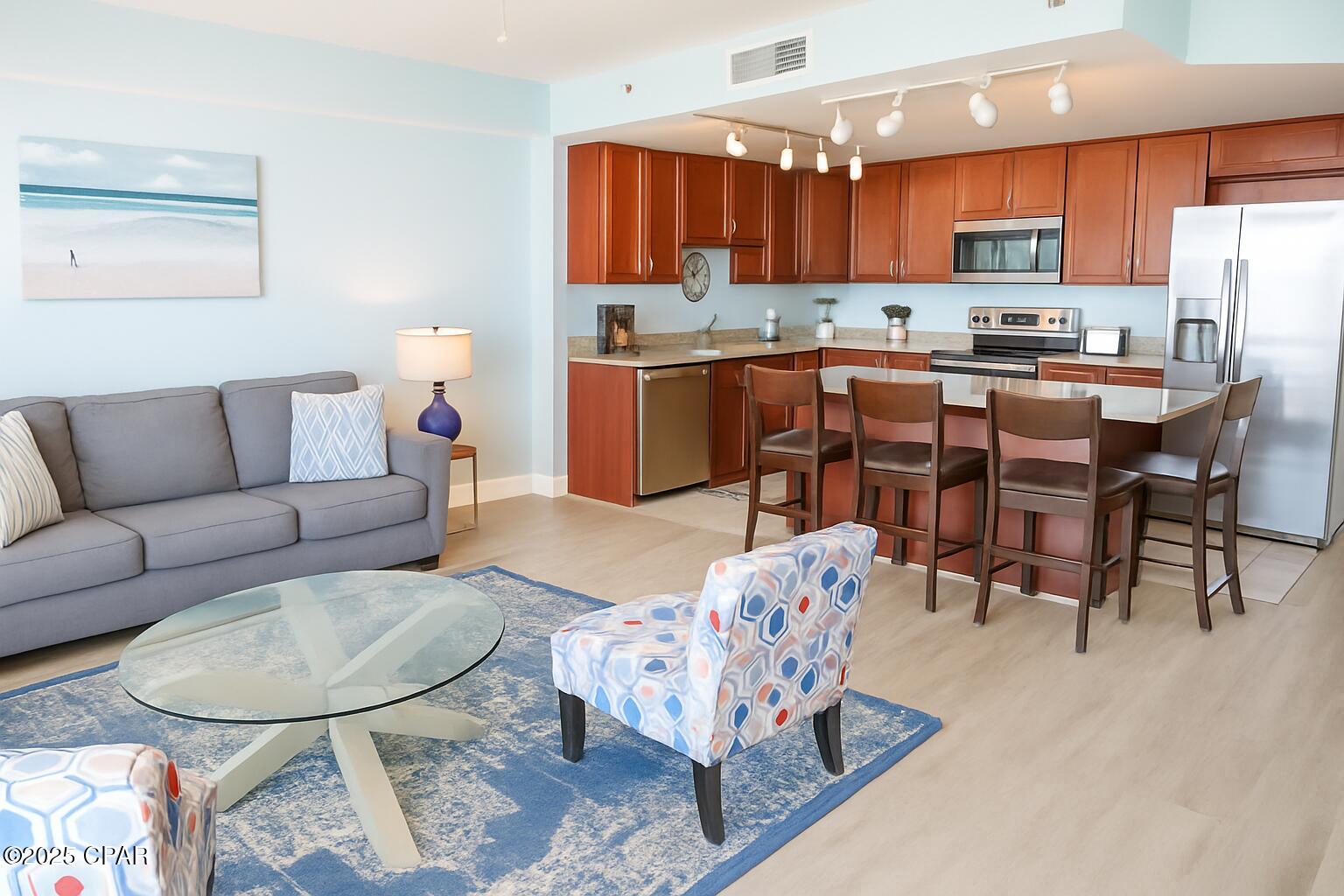 Image 5 For 9860 Thomas Drive 1413