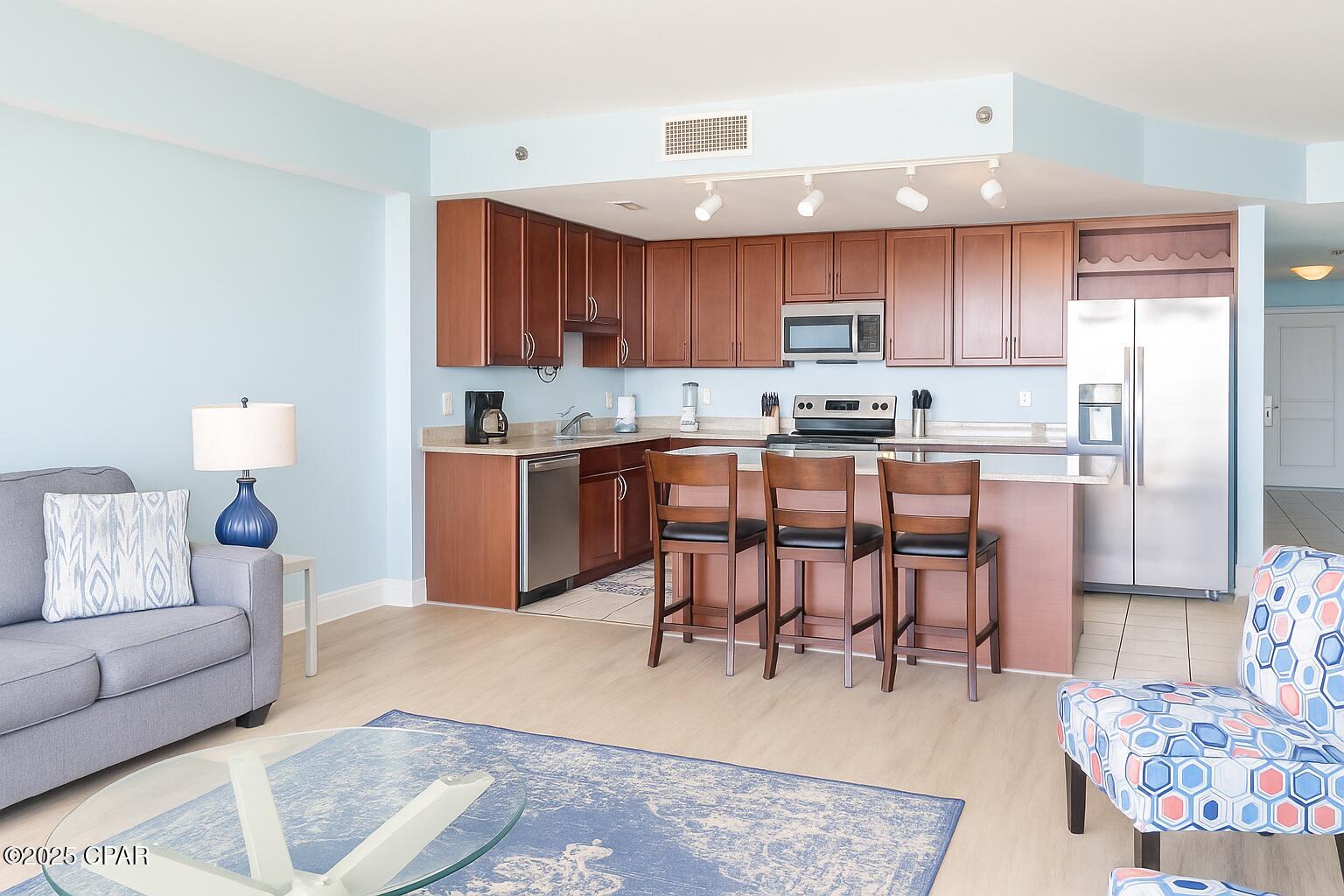 Image 7 For 9860 Thomas Drive 1413