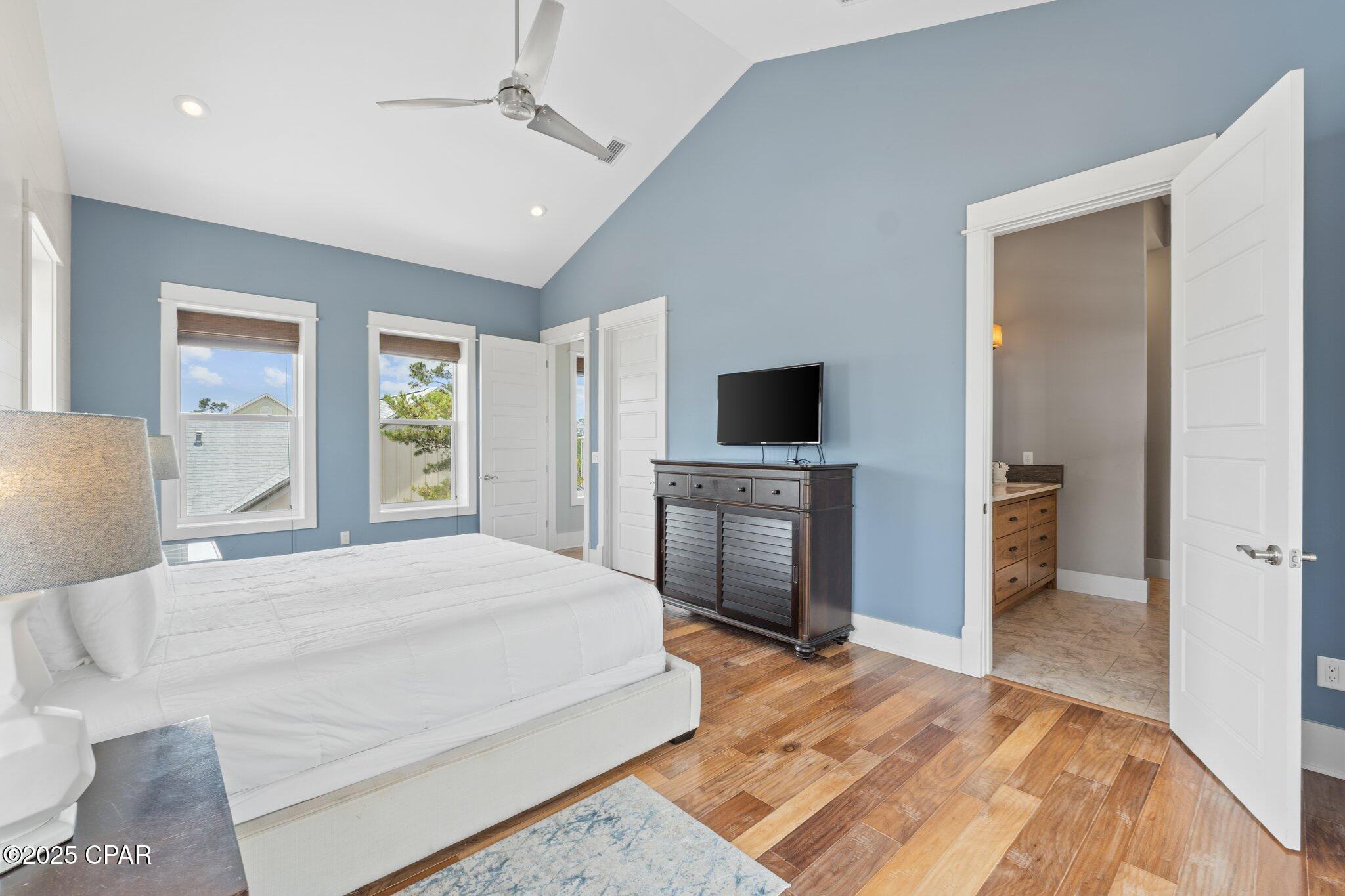 Listing photo id 44 for 104 Pinwheel Court