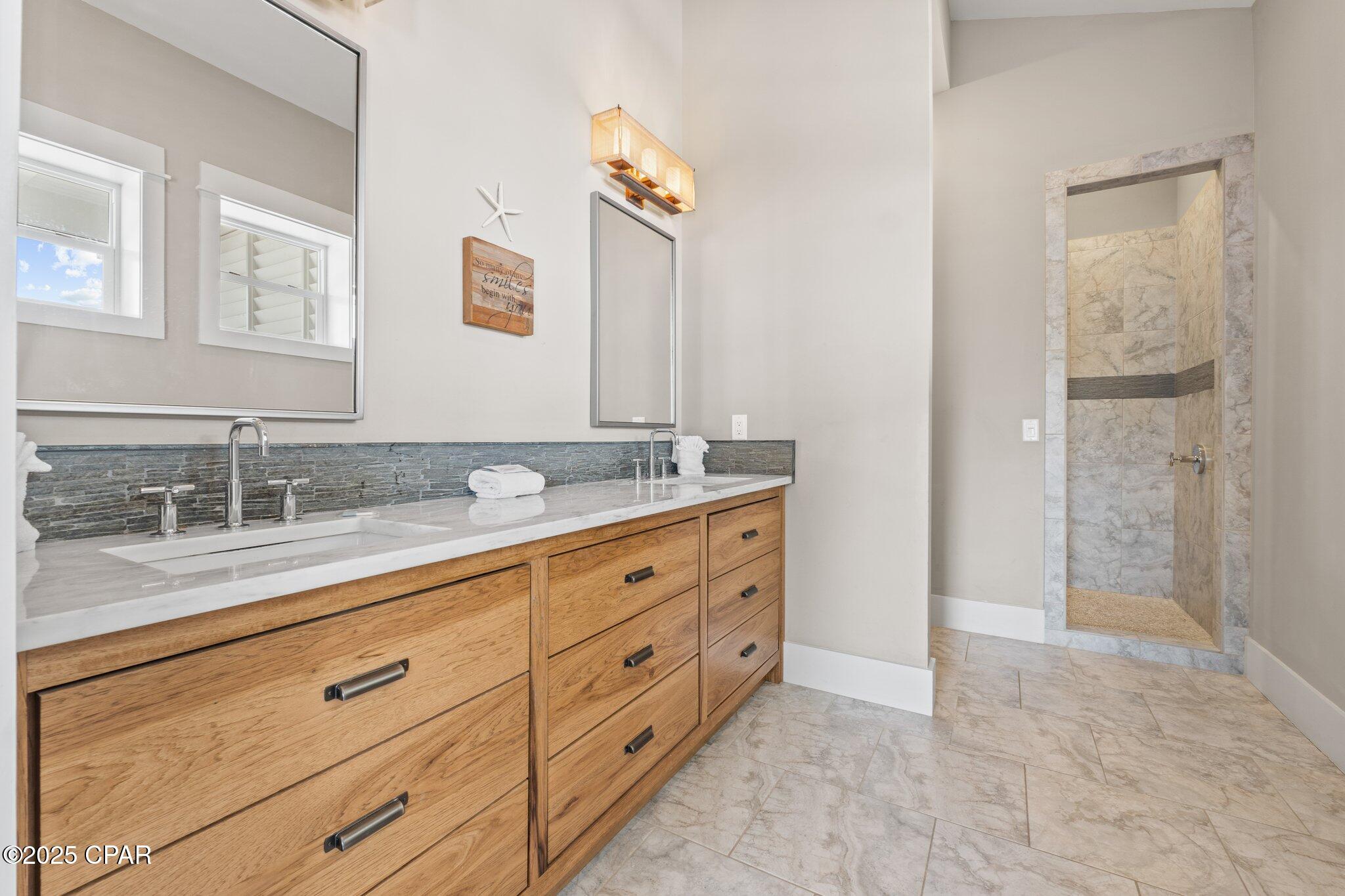 Listing photo id 47 for 104 Pinwheel Court