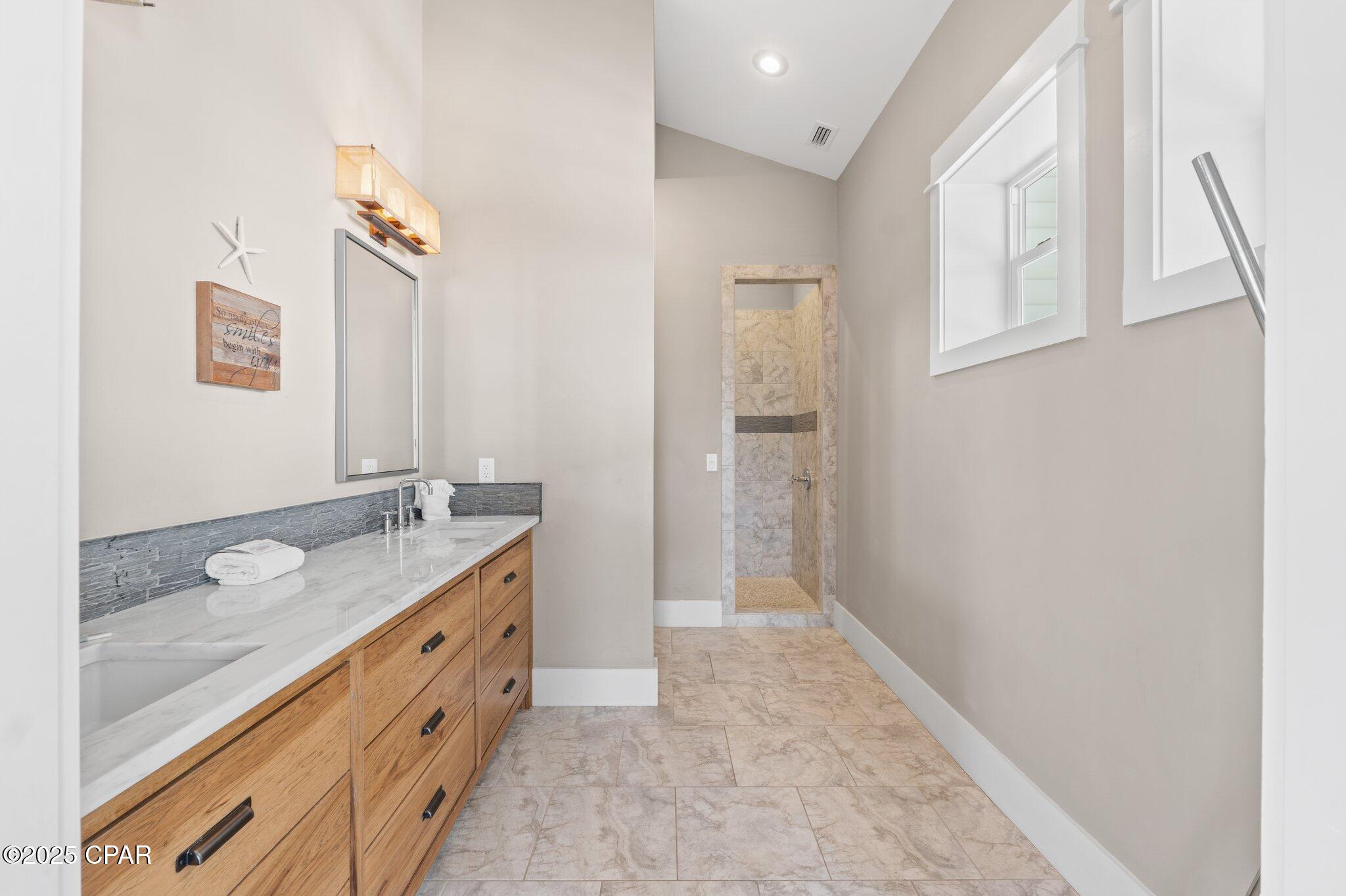 Listing photo id 48 for 104 Pinwheel Court