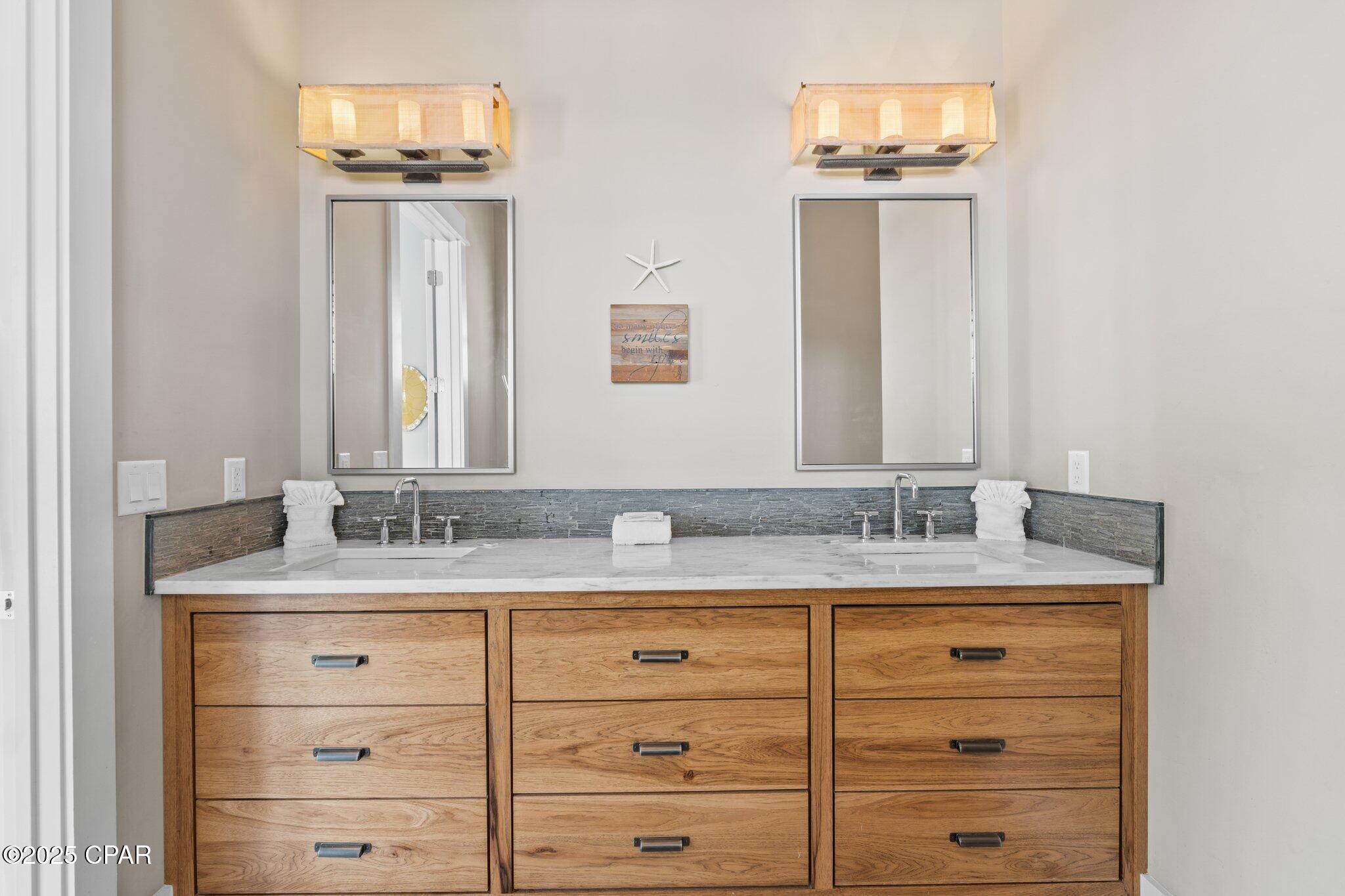 Listing photo id 49 for 104 Pinwheel Court