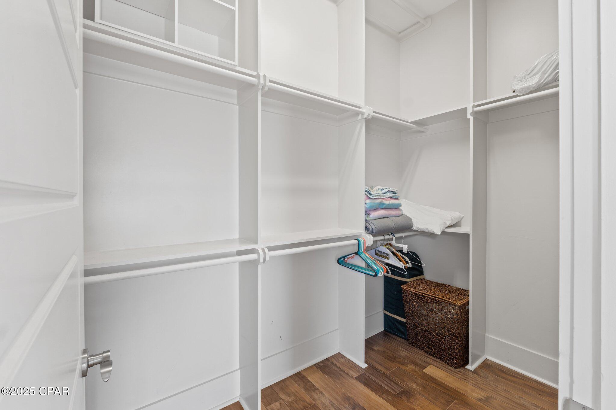 Listing photo id 68 for 104 Pinwheel Court