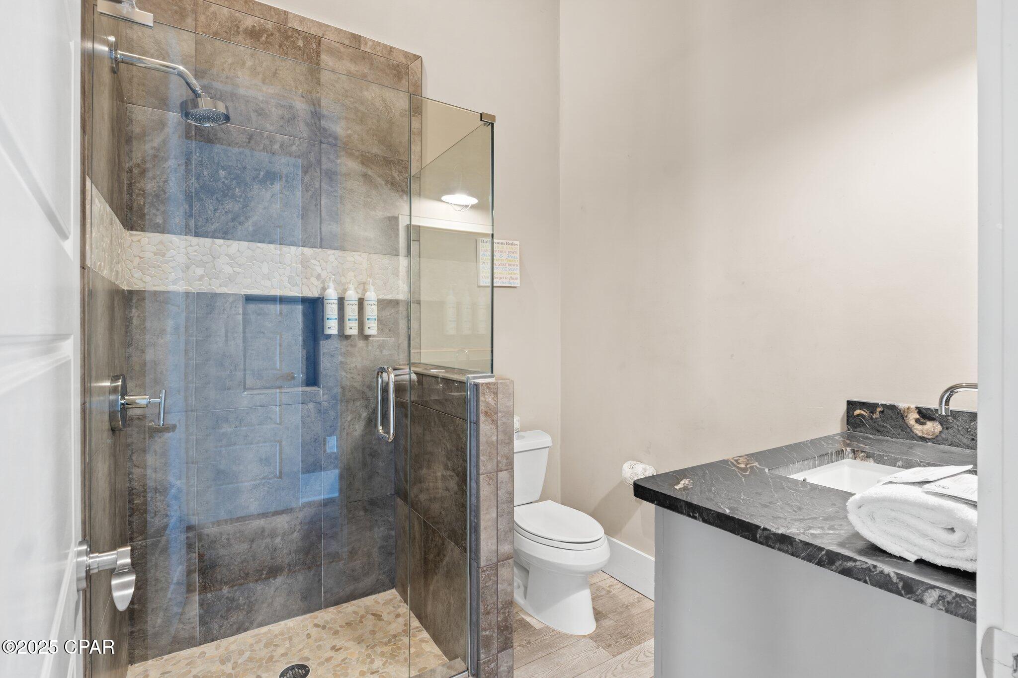 Listing photo id 73 for 104 Pinwheel Court