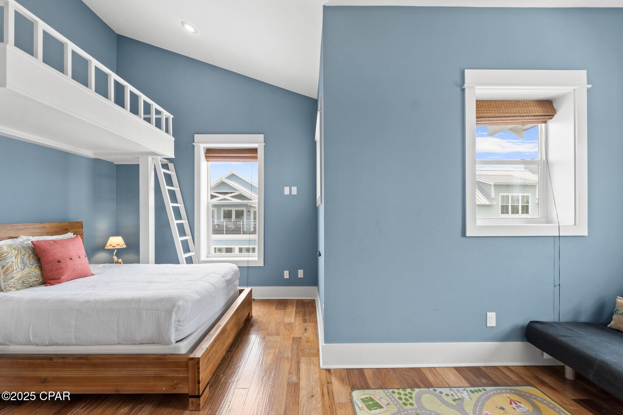 Listing photo id 75 for 104 Pinwheel Court