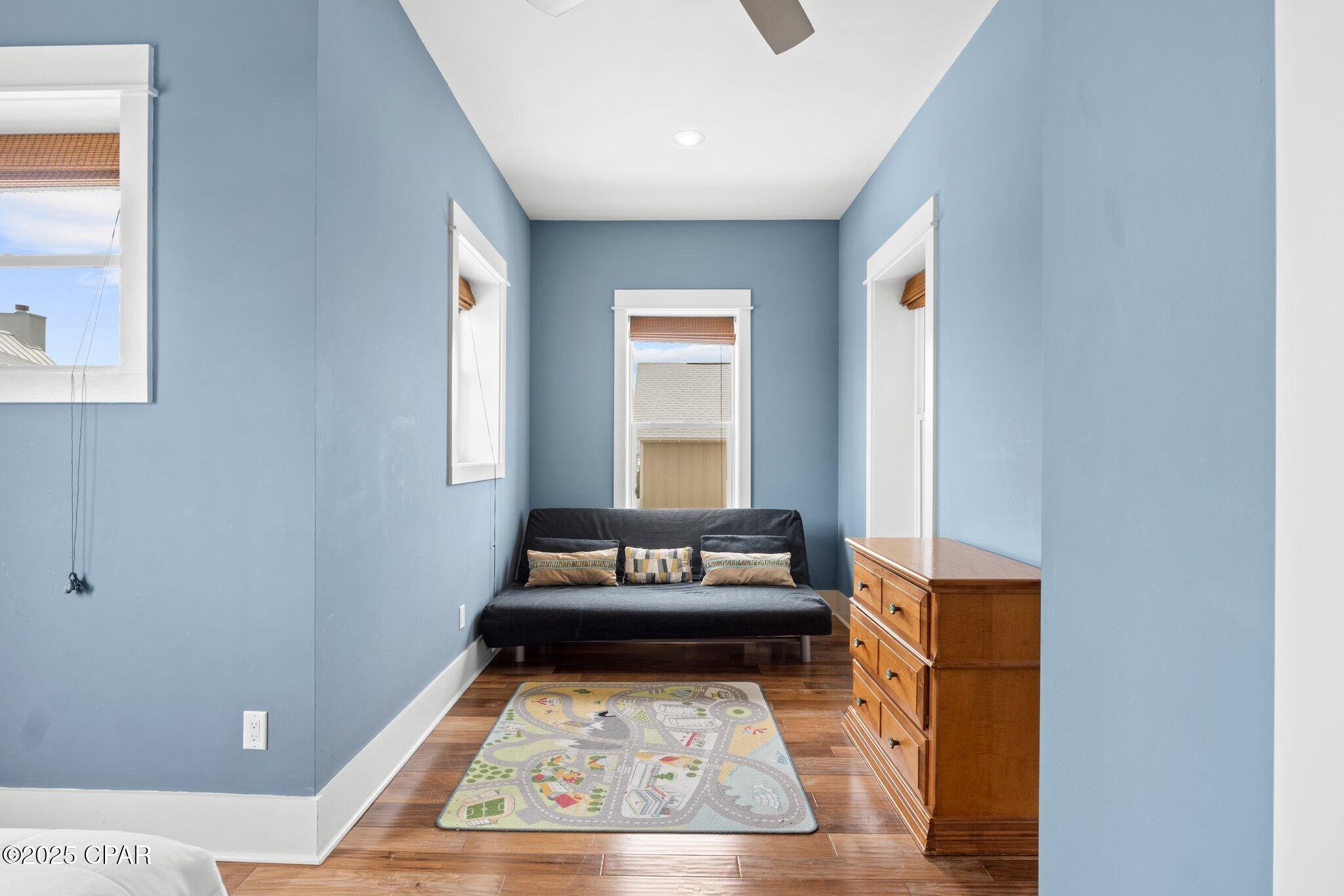 Listing photo id 80 for 104 Pinwheel Court