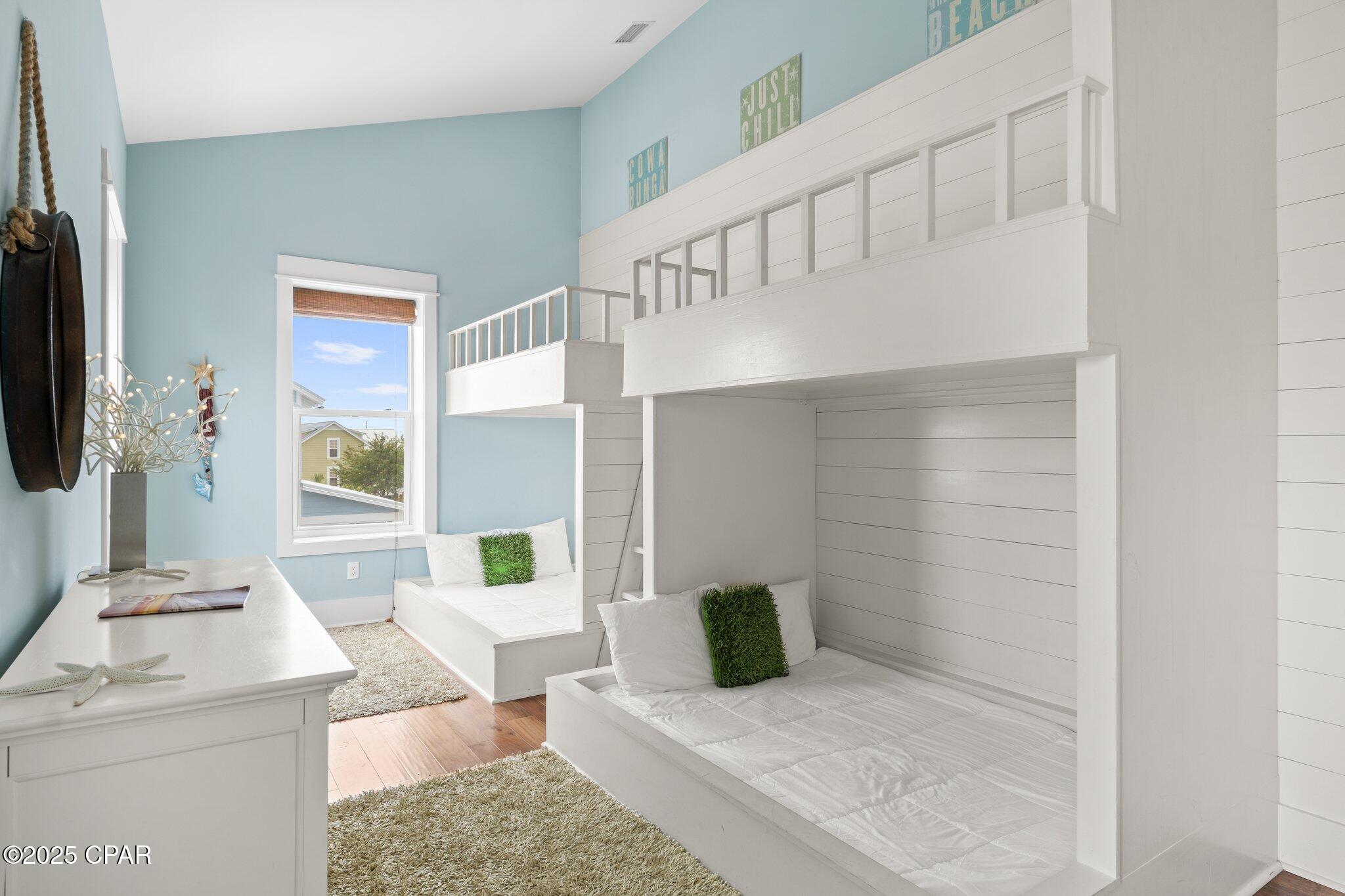 Listing photo id 89 for 104 Pinwheel Court