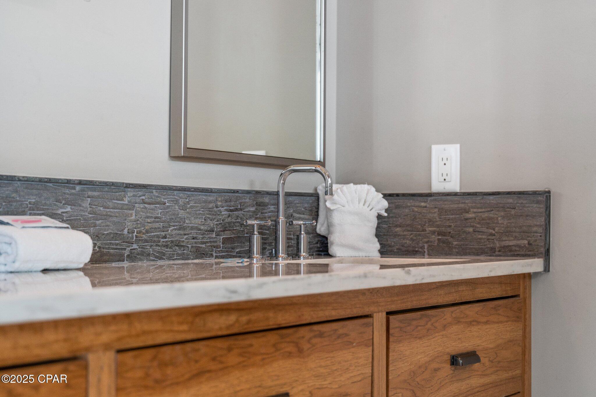 Listing photo id 96 for 104 Pinwheel Court