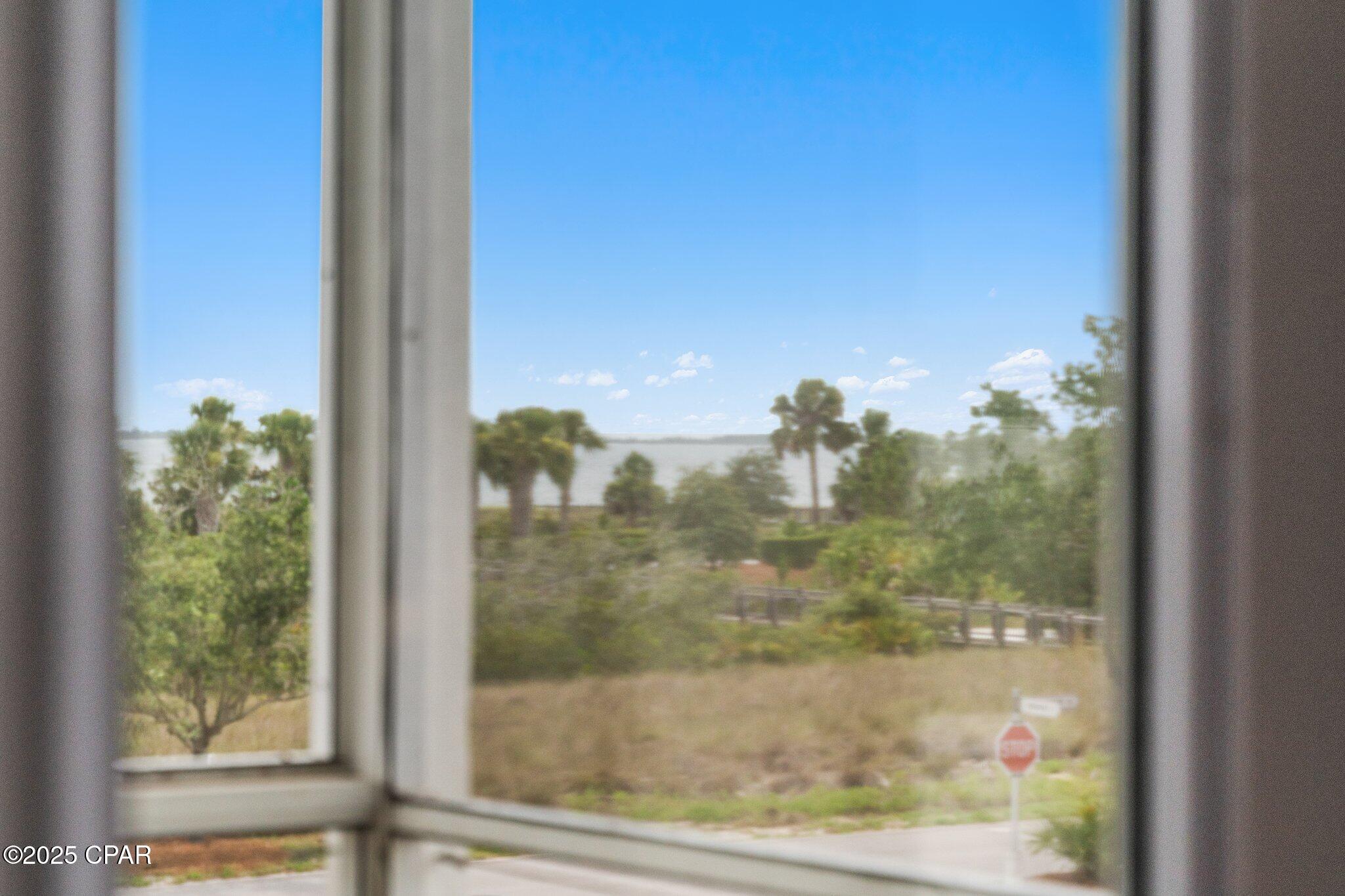 Listing photo id 98 for 104 Pinwheel Court