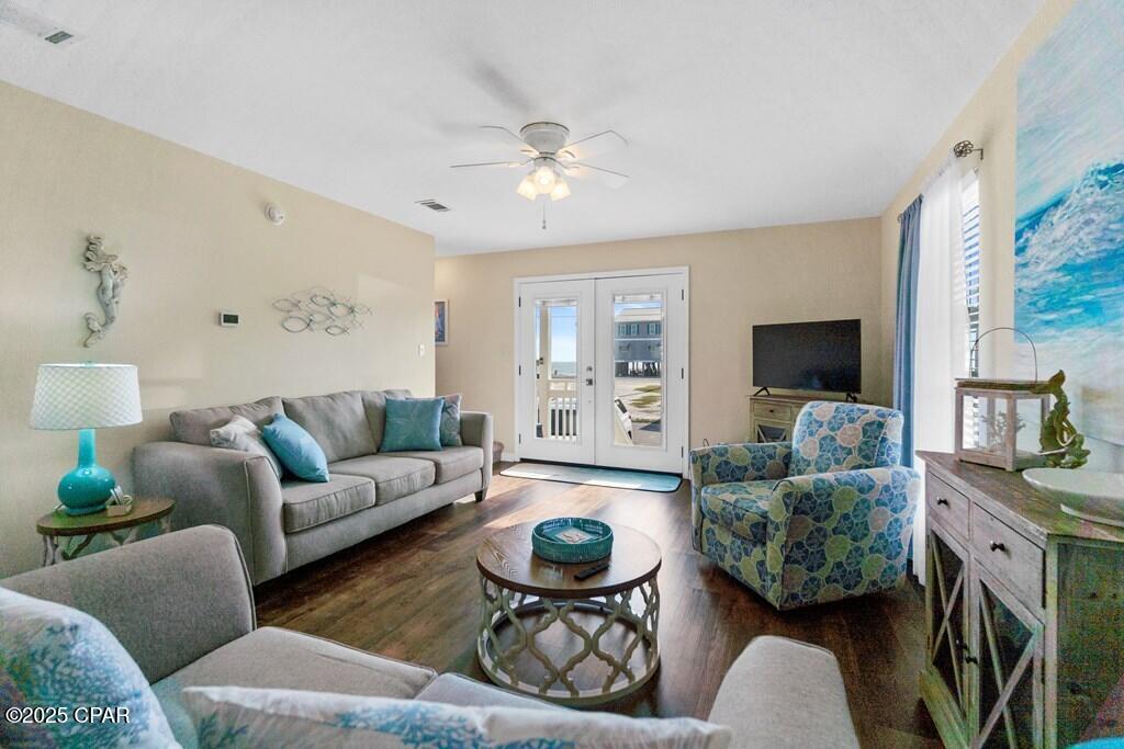 Image 16 For 830 Oleander Avenue