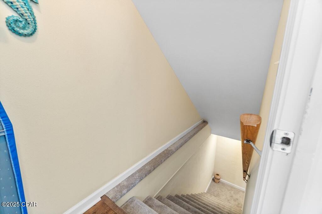 Image 22 For 830 Oleander Avenue