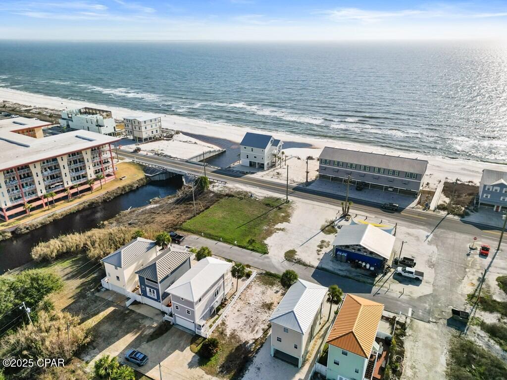 Image 4 For 830 Oleander Avenue