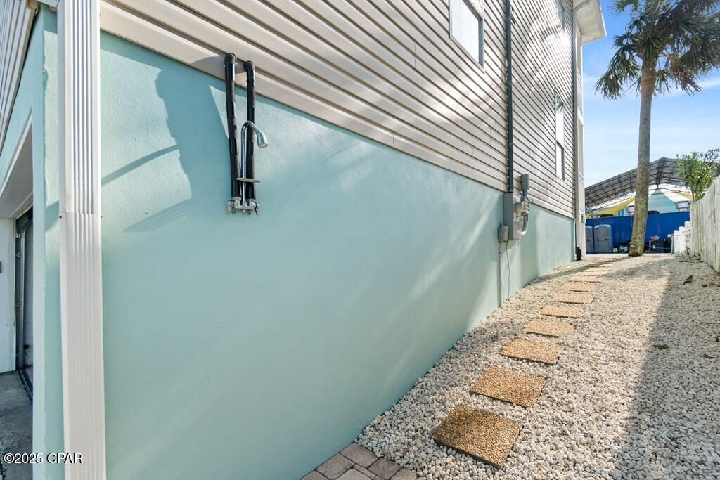 Image 49 For 830 Oleander Avenue