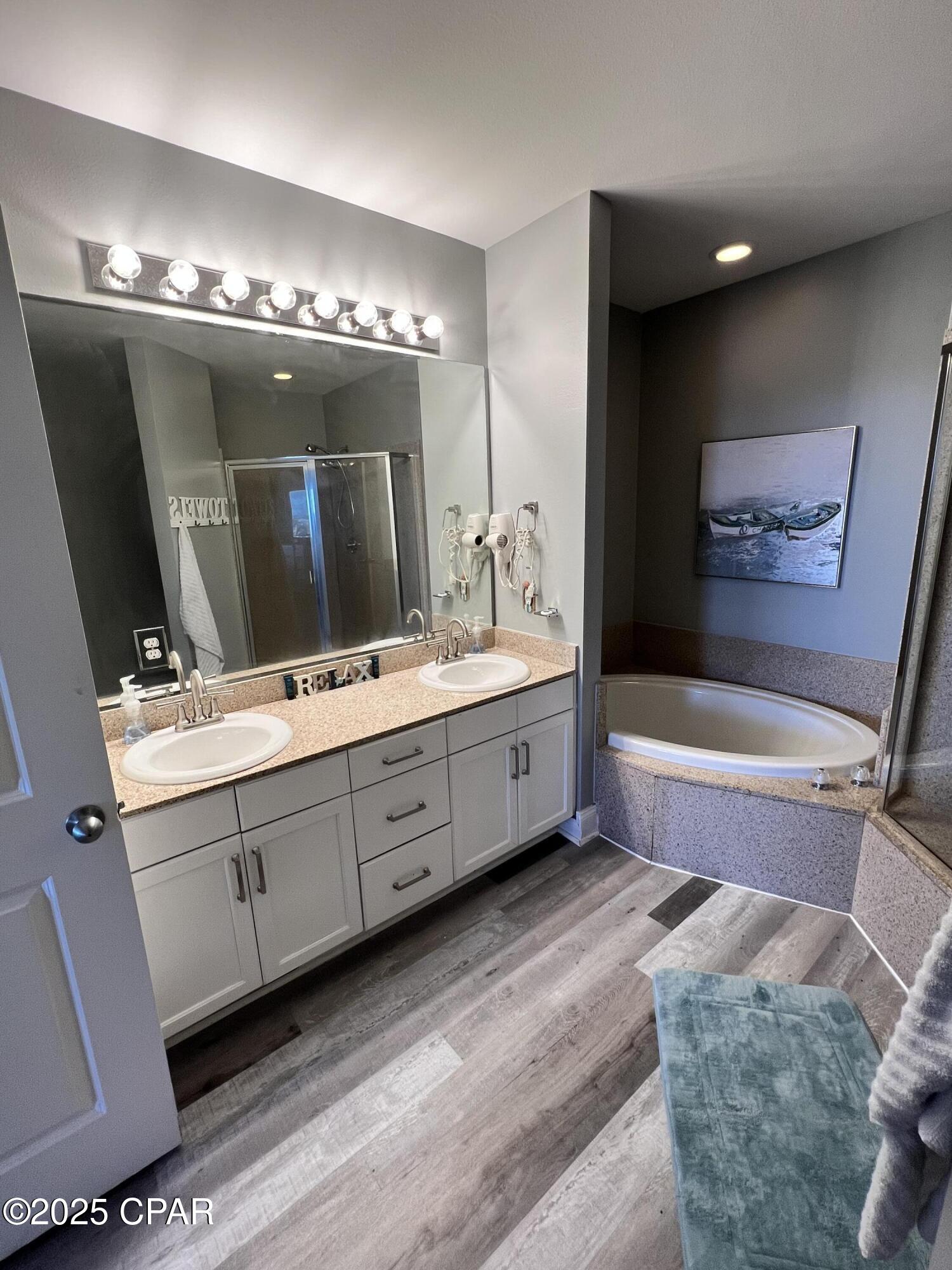 Image 3 For 9902 Thomas Drive 2132