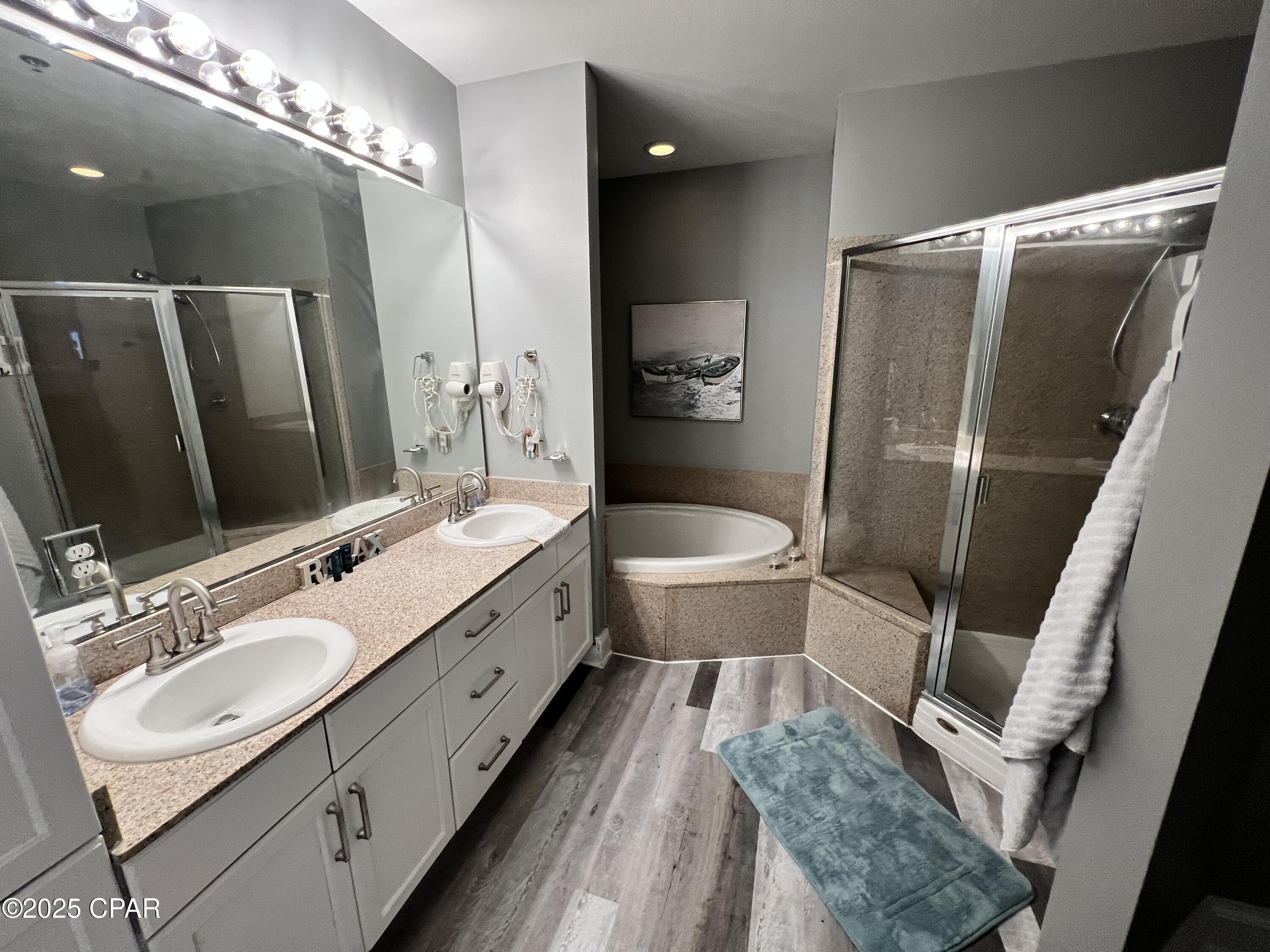 Image 5 For 9902 Thomas Drive 2132