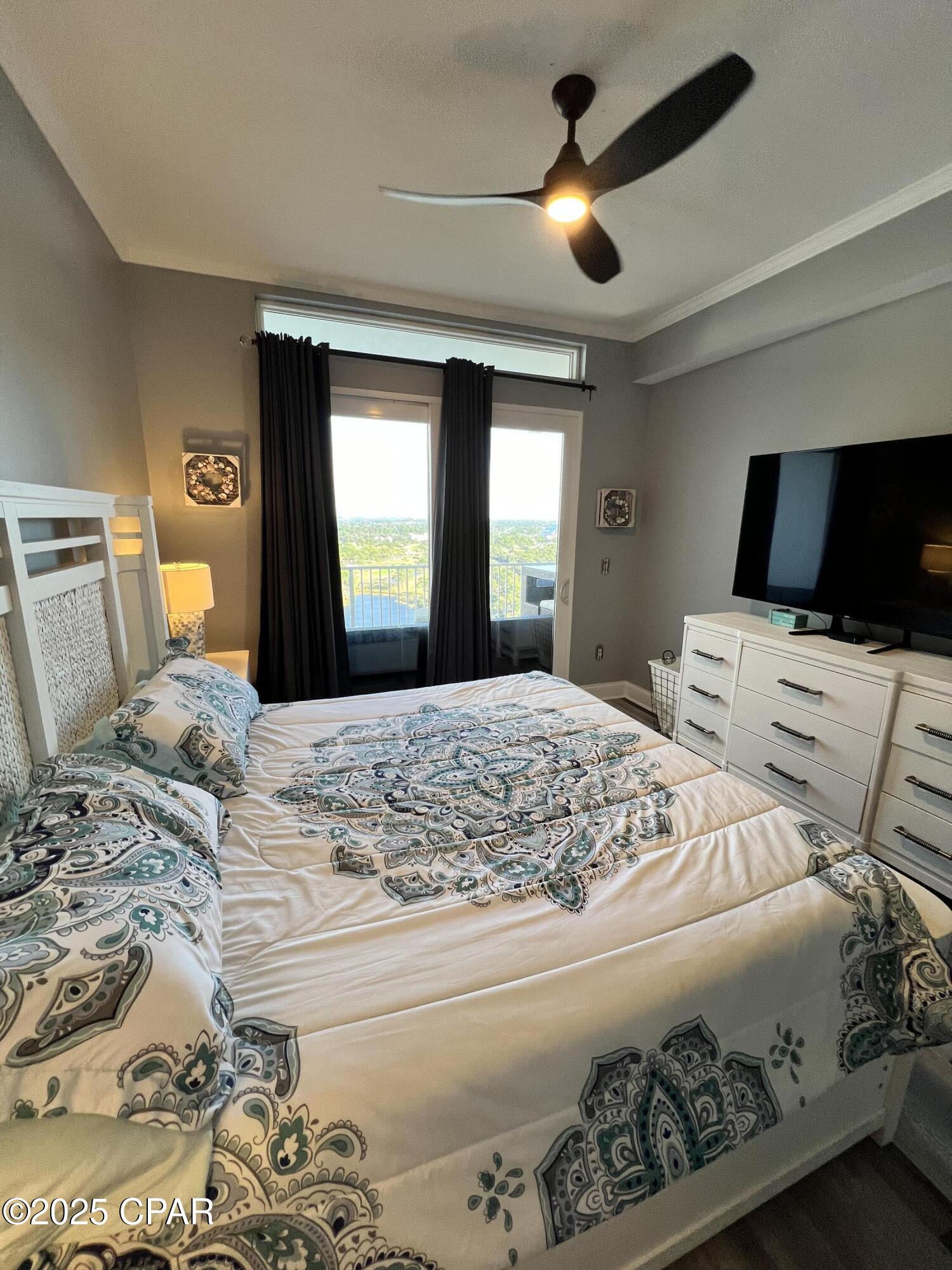 Image 7 For 9902 Thomas Drive 2132
