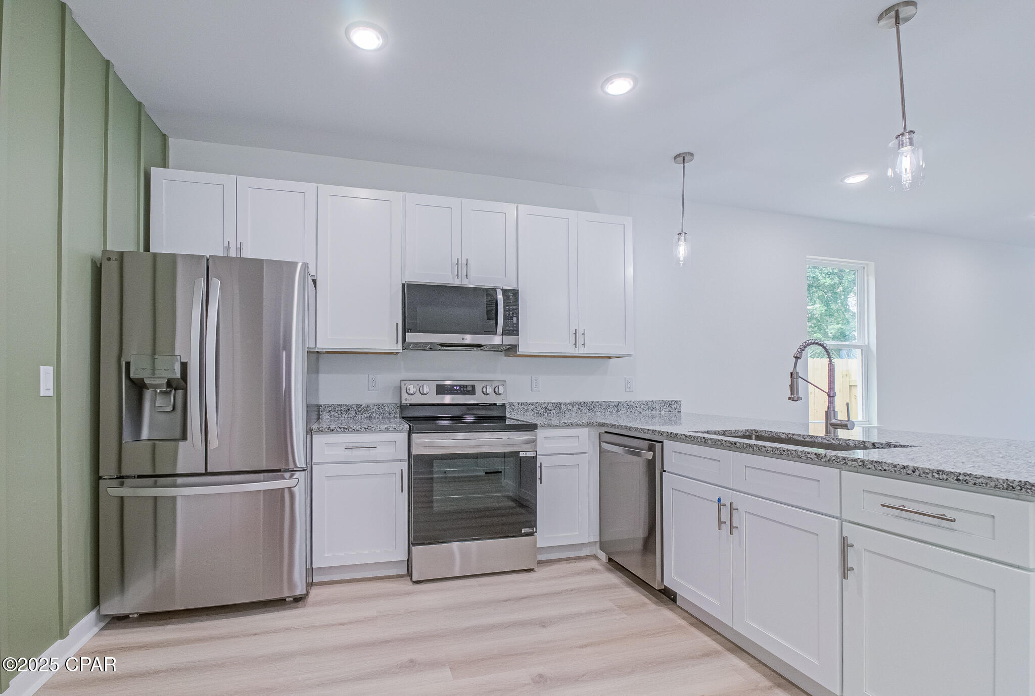 Image 11 For 825 12th Street