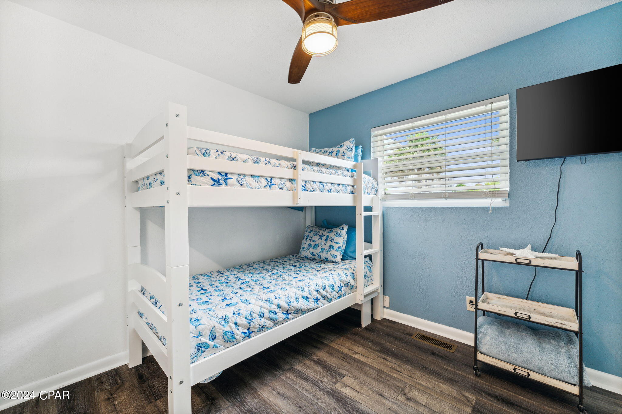 Image 17 For 500 Henley Drive