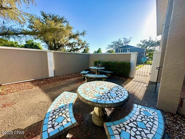 Image 2 For 833 Harrison Avenue