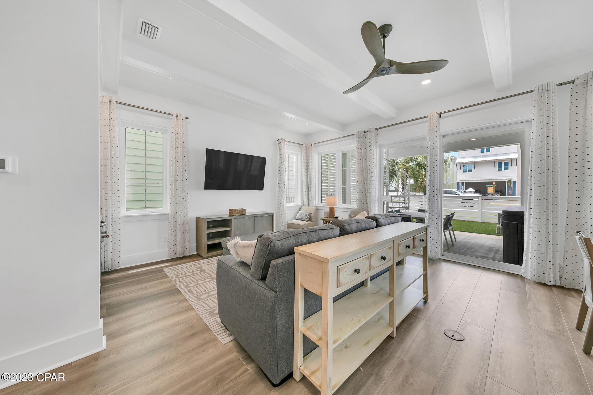 Image 12 For 13662 Front Beach Road