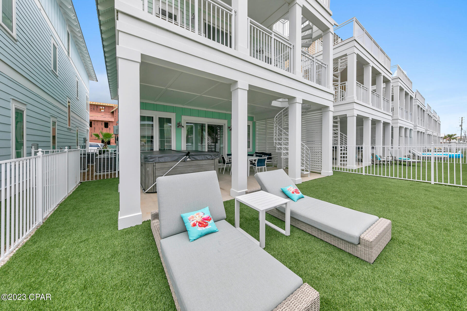 Image 15 For 13662 Front Beach Road