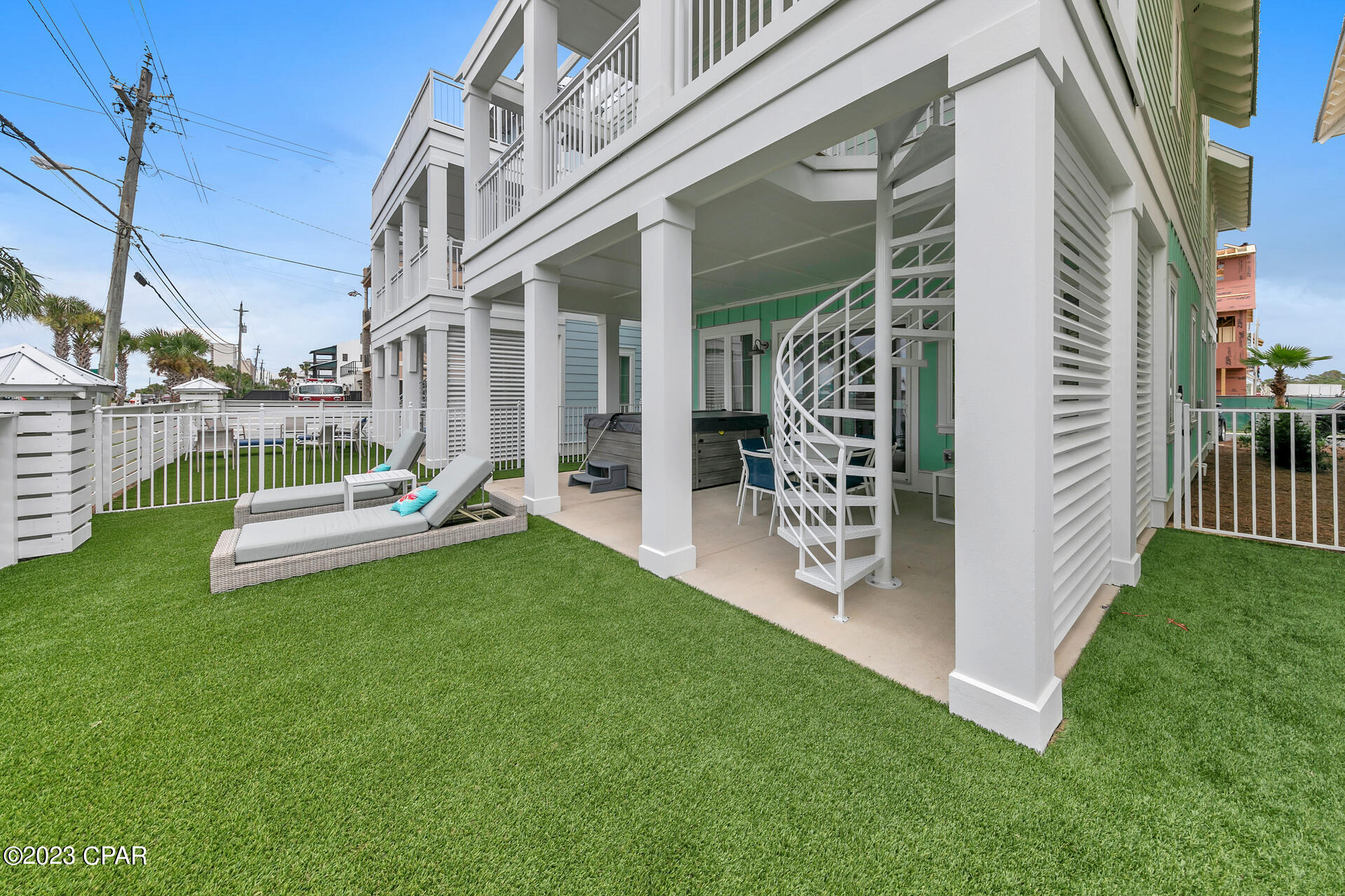 Image 16 For 13662 Front Beach Road