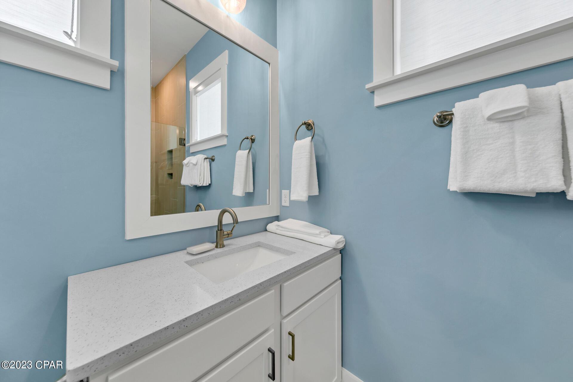 Image 38 For 13662 Front Beach Road