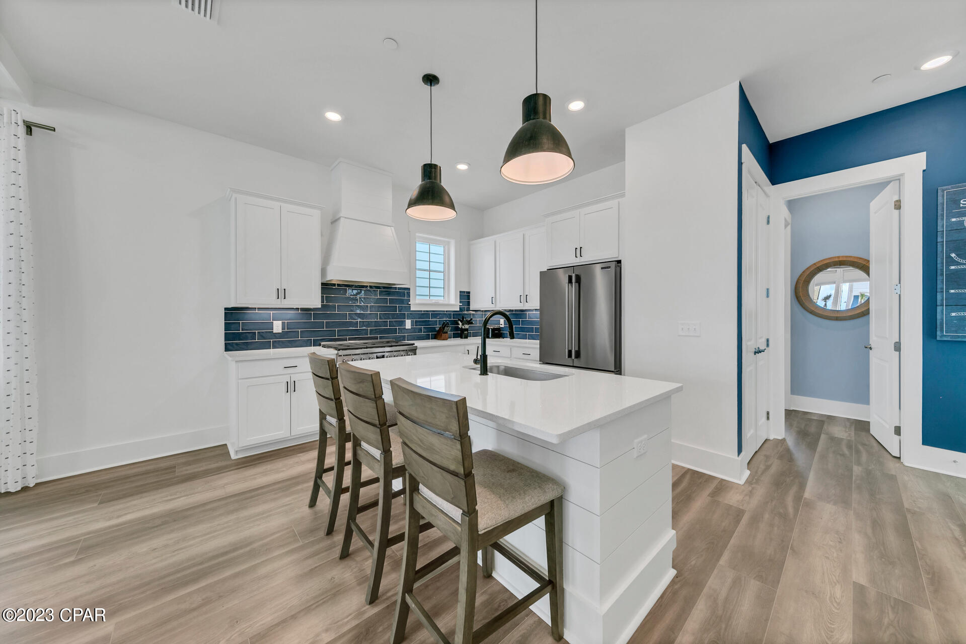 Image 5 For 13662 Front Beach Road