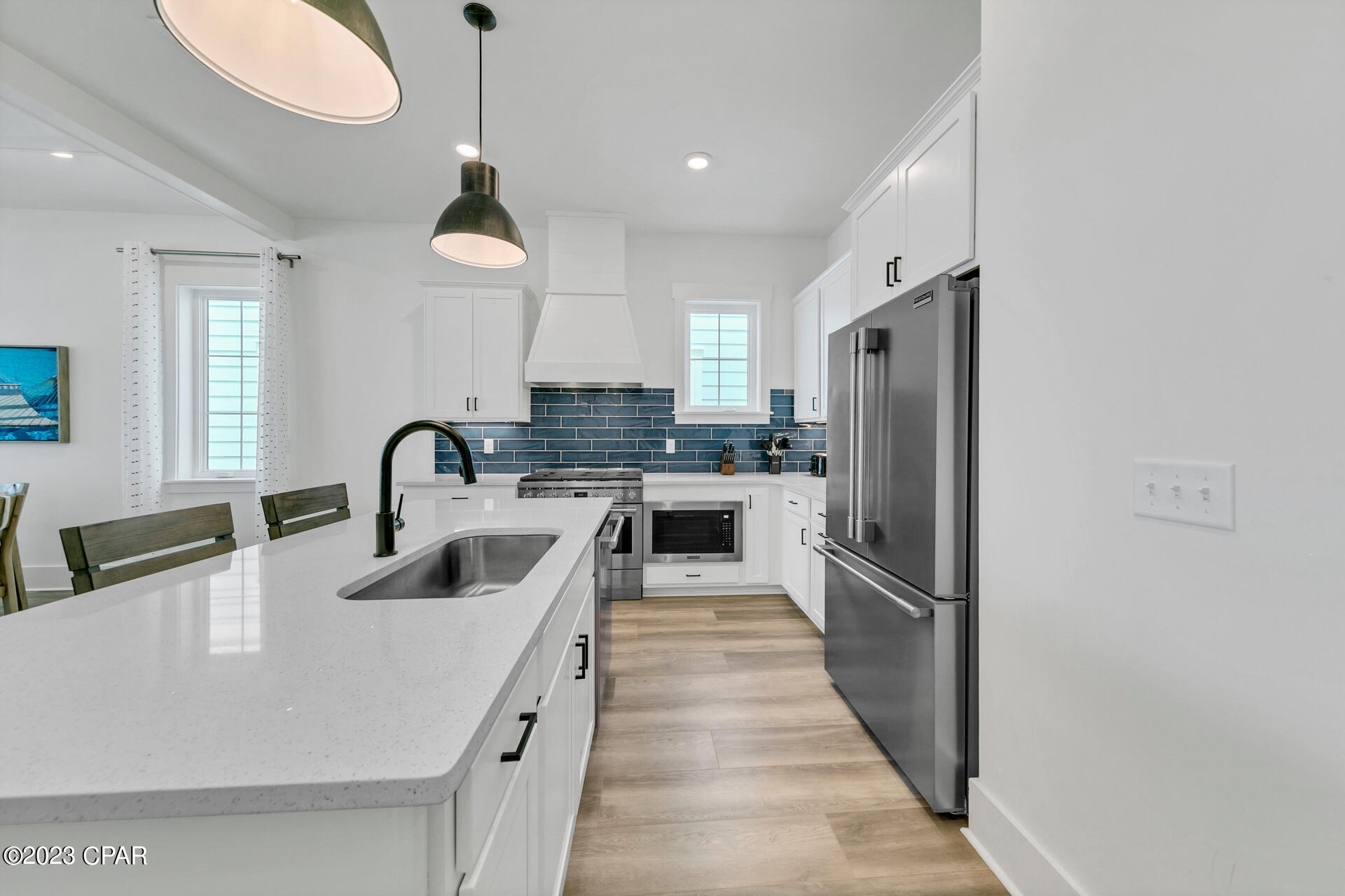 Image 9 For 13662 Front Beach Road