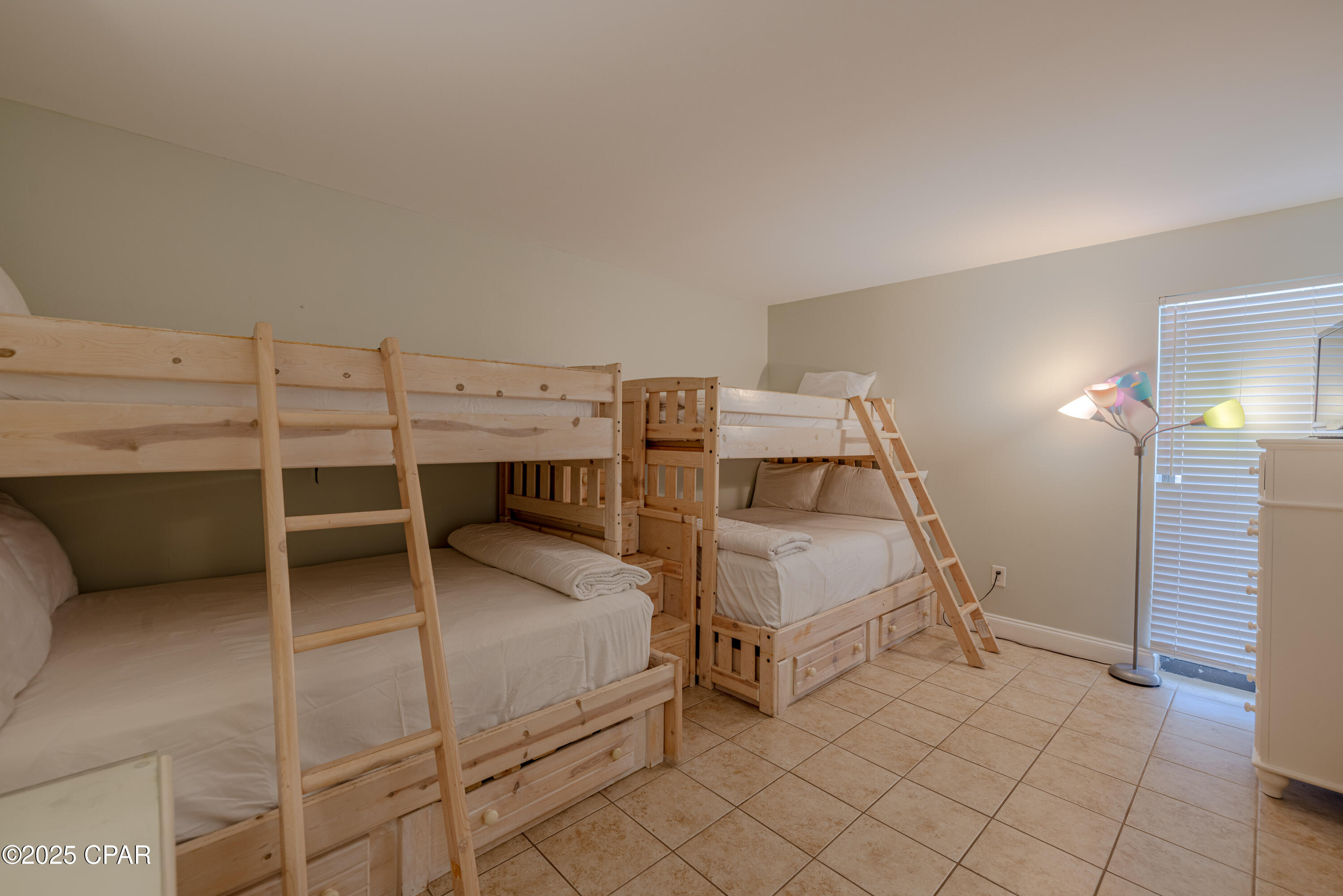 Image 35 For 11483 Front Beach  1010