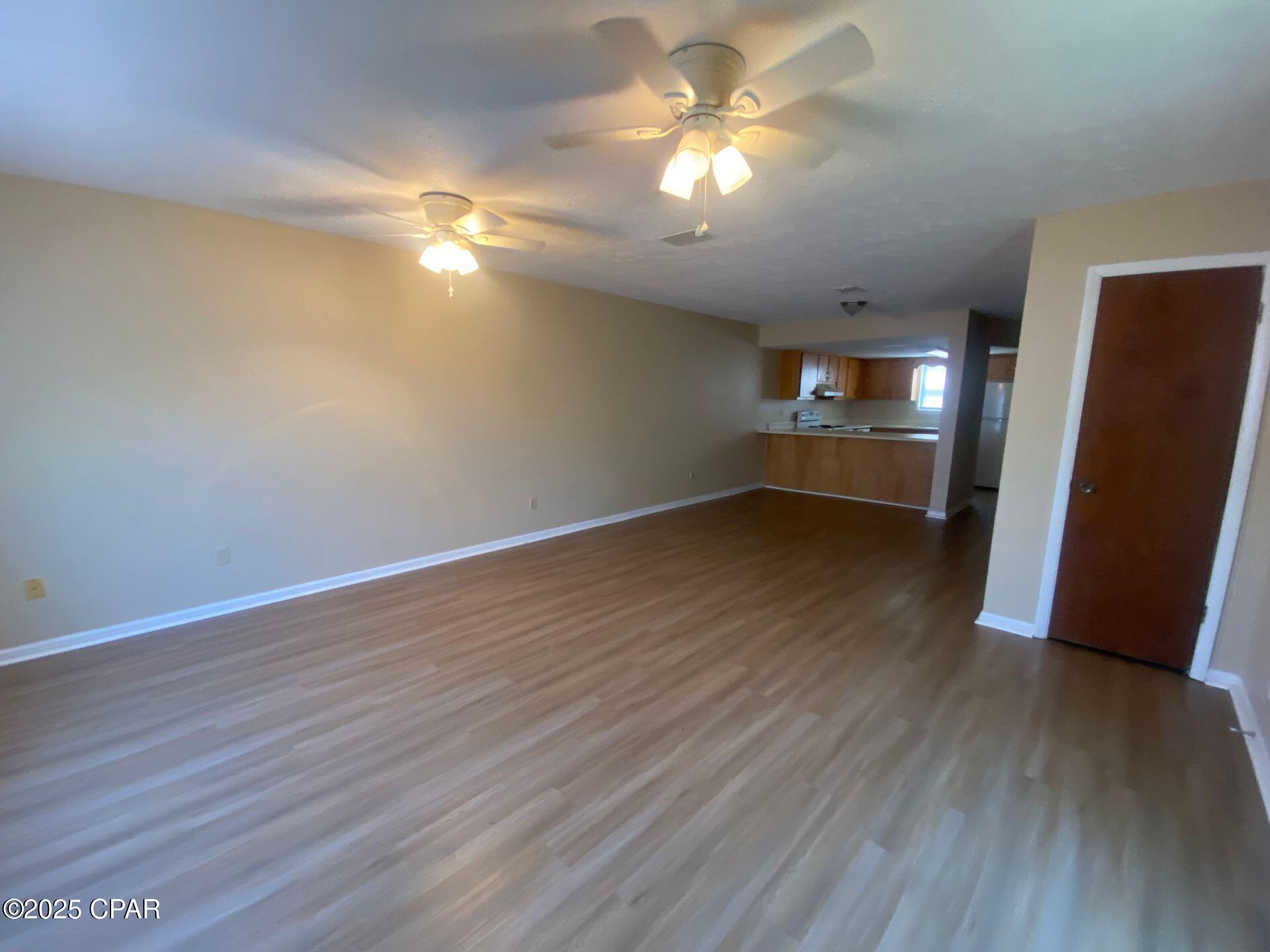 Image 2 For 349 Mercedes Avenue